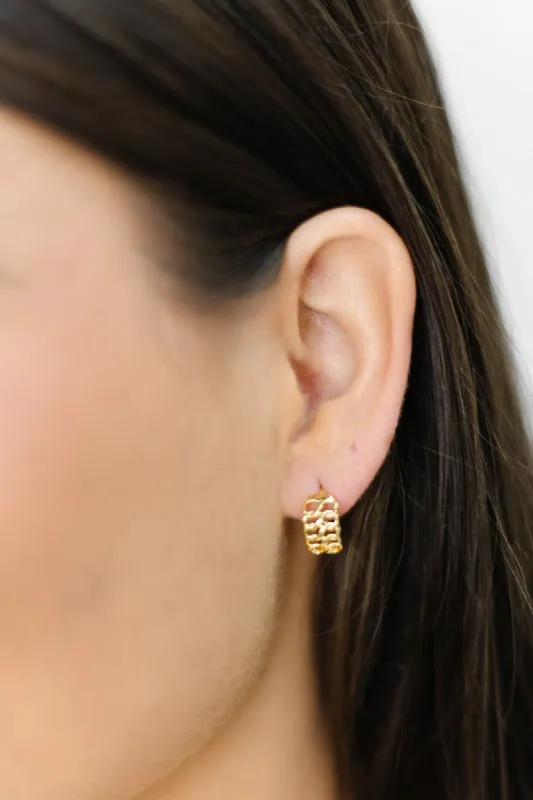 Chain Link Huggie Hoop Earrings sold by Bella Rose boutique