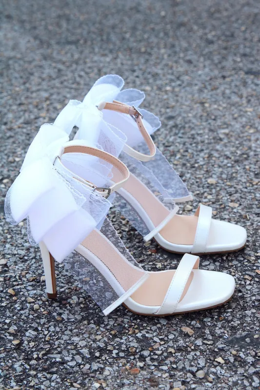 Never Letting Go Heels sold by Bella Rose boutique