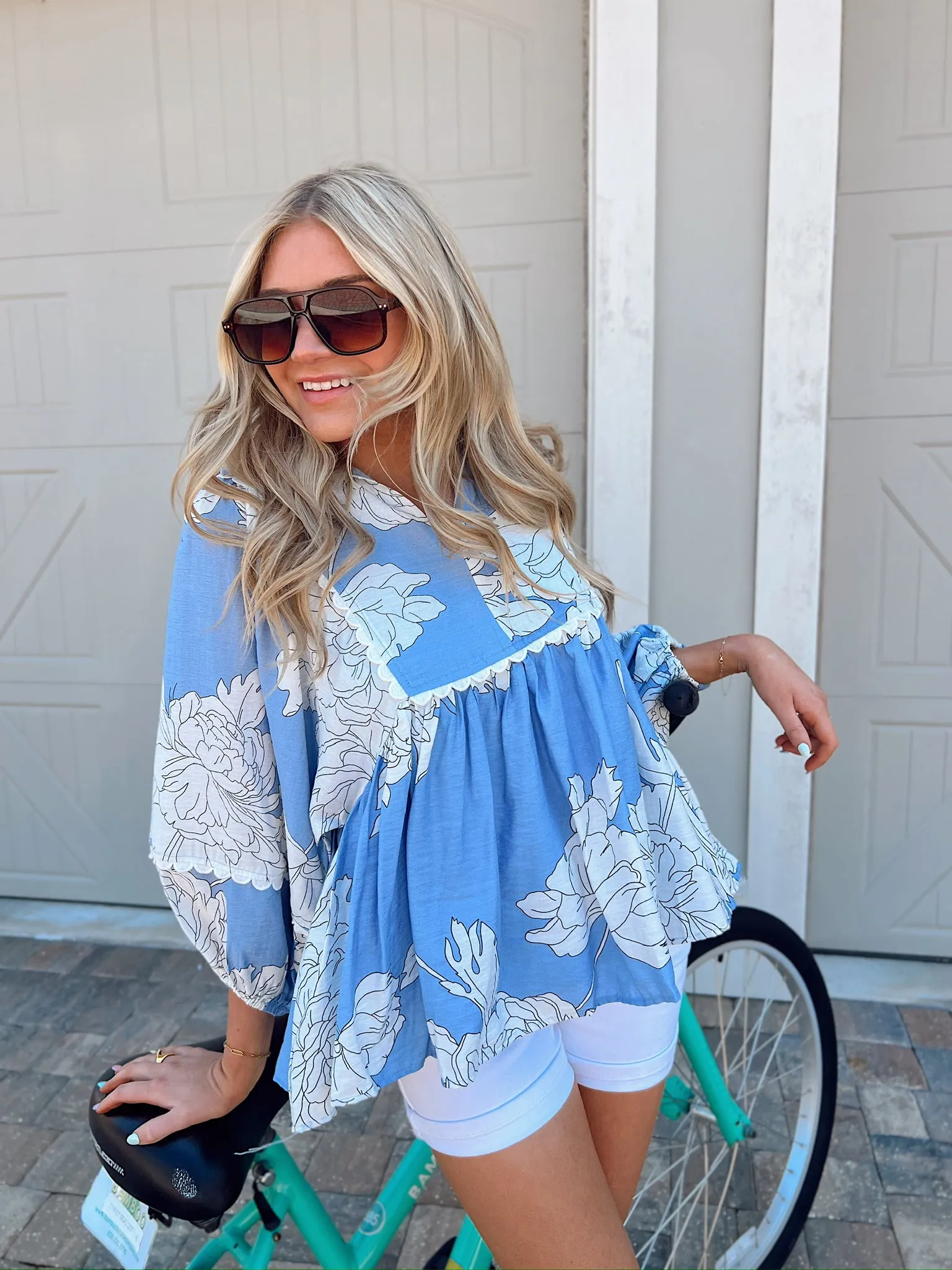 Cute As A Button Floral Blouse sold by Bella Rose boutique product image thumbnail 4