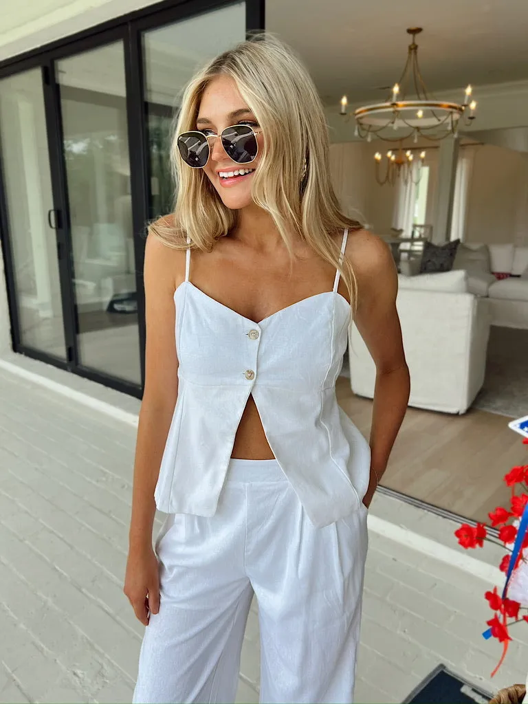 Workflow Edge Linen Top sold by Bella Rose boutique