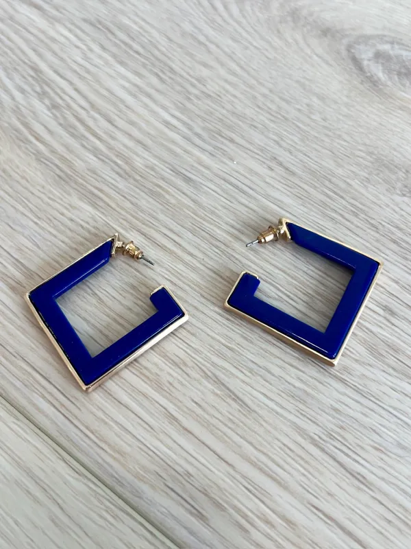 Squared Away Hoop Earrings sold by Bella Rose boutique