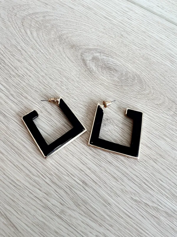 Squared Away Hoop Earrings sold by Bella Rose boutique