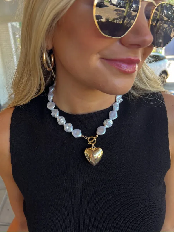 Elegantly Linked Pearl Necklace sold by Bella Rose boutique
