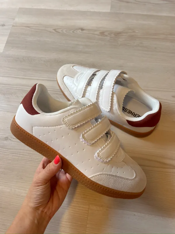 RESTOCK: Simply Devine Sneakers sold by Bella Rose boutique