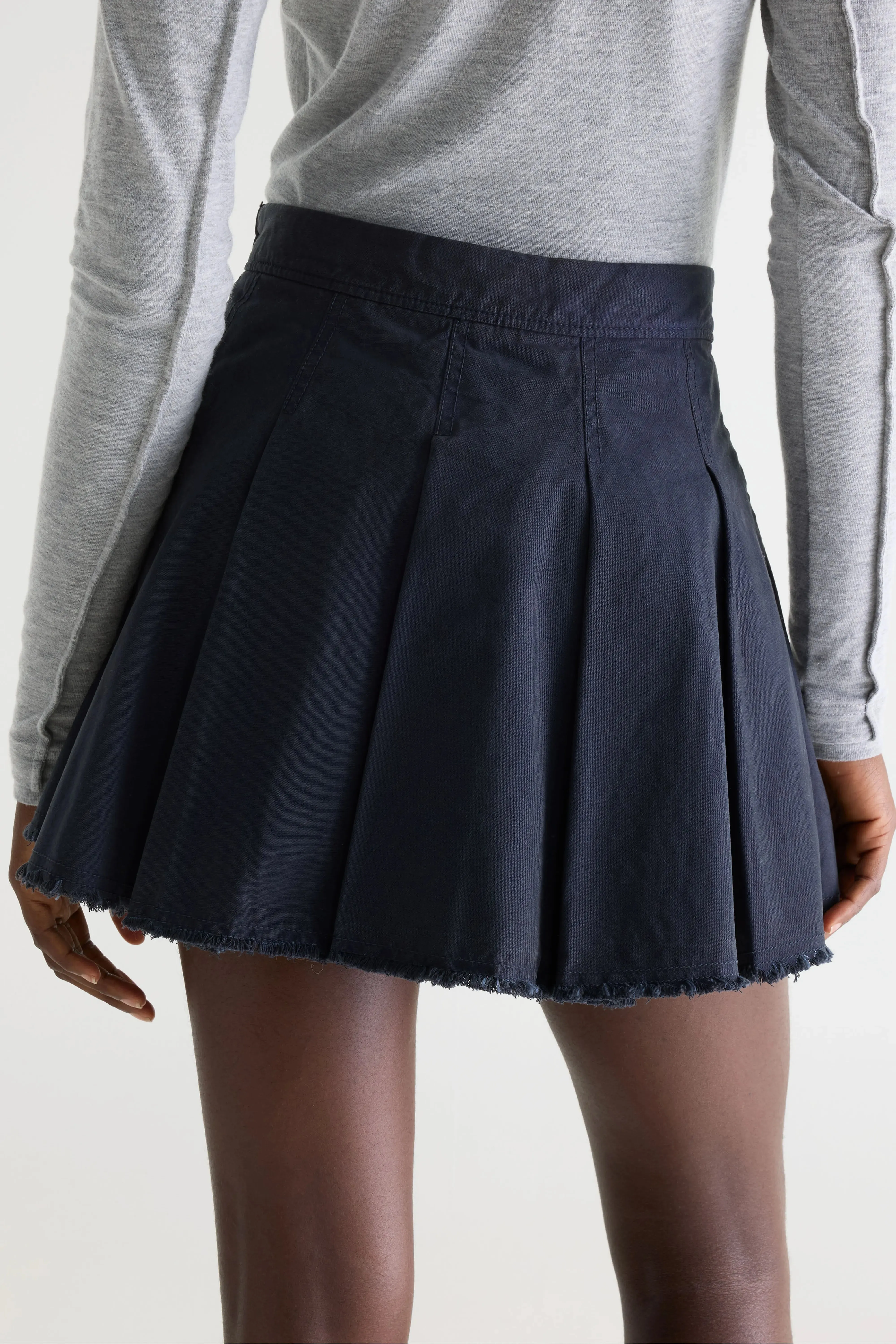 Windy pleated mini skirt (261 / W / NAVY) sold by Bellerose product image thumbnail 4