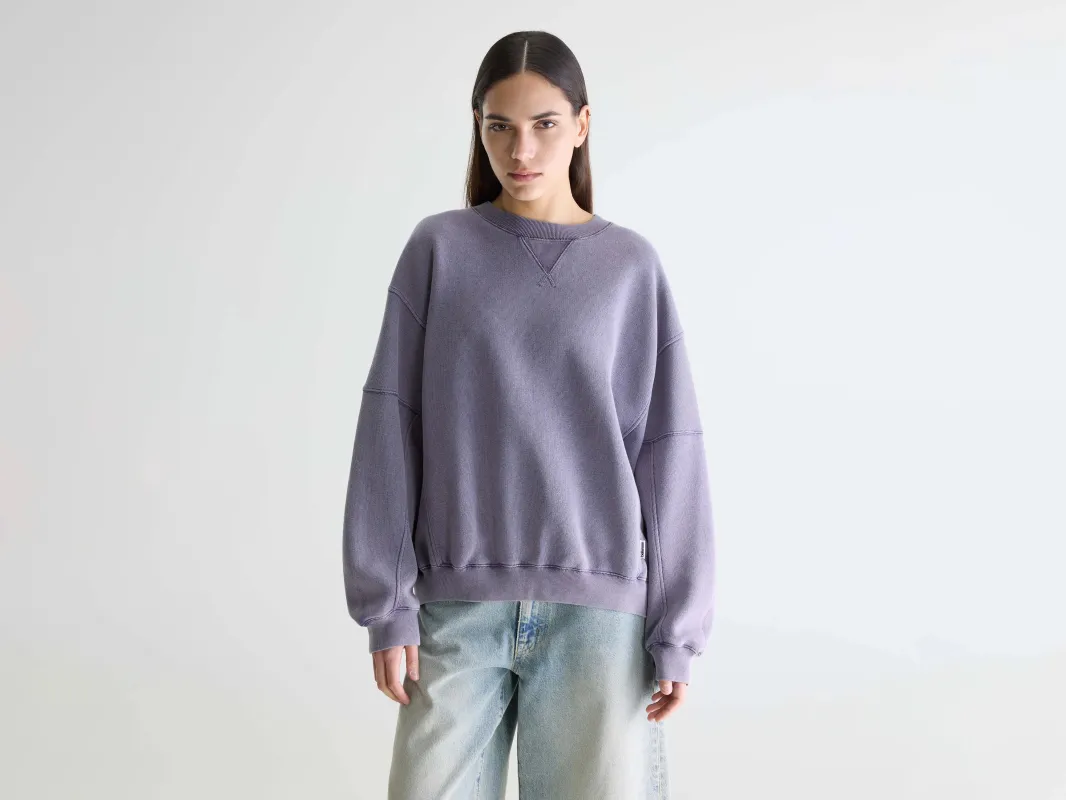 Flips crewneck sweatshirt (261 / W / GRAPE) sold by Bellerose
