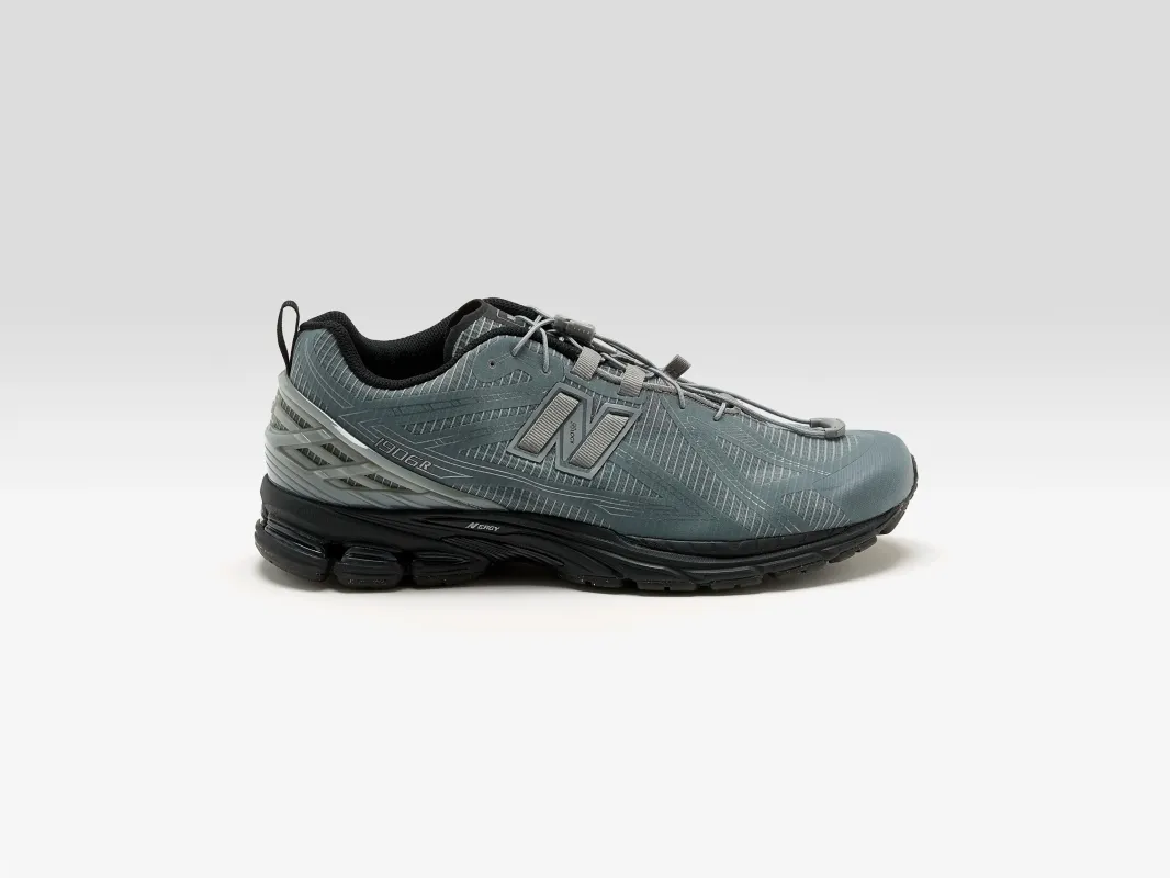 1906R for Men  (252 / M / GREY) sold by Bellerose