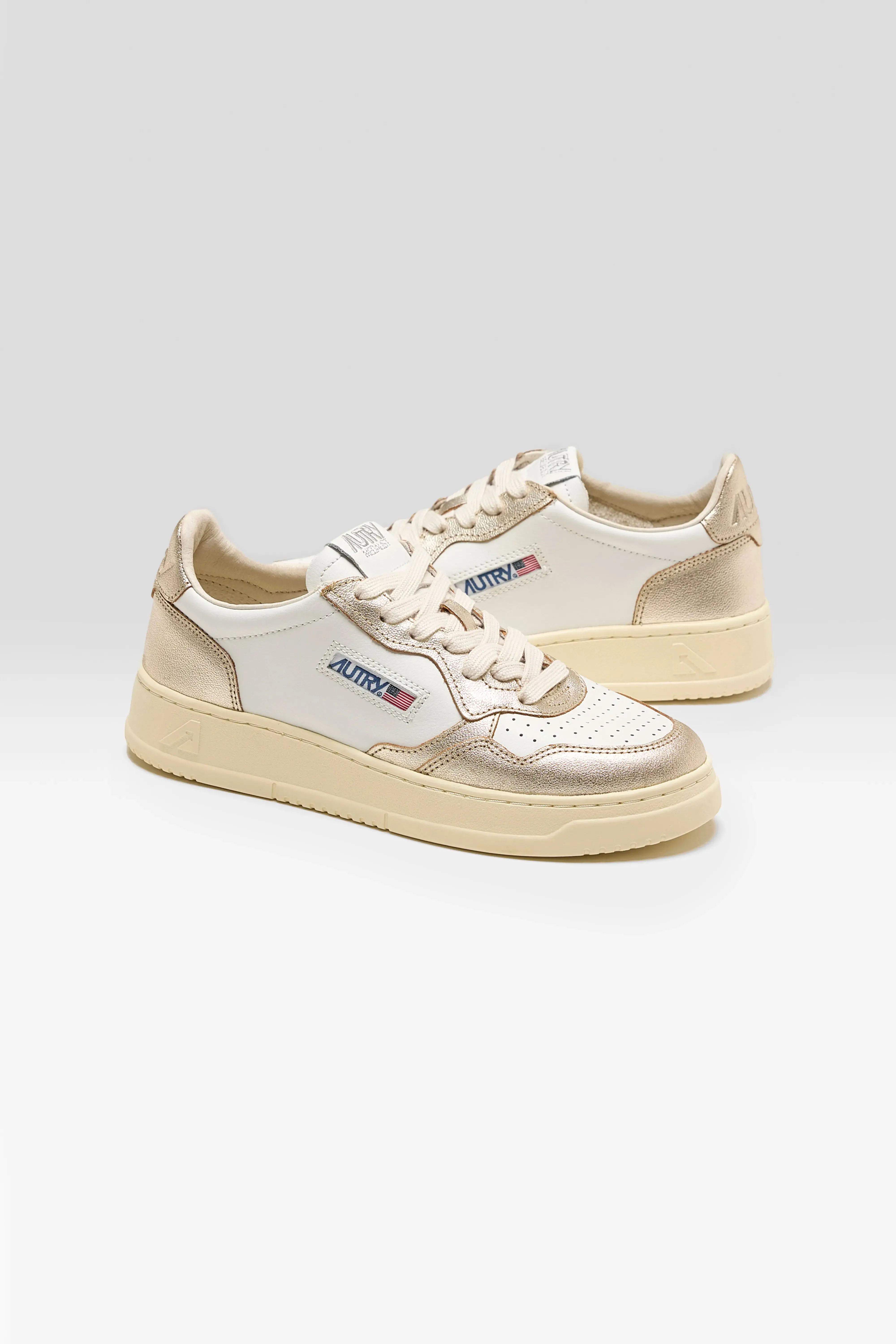 Medalist Low for Women (242 / W / GOLD) sold by Bellerose product image thumbnail 3