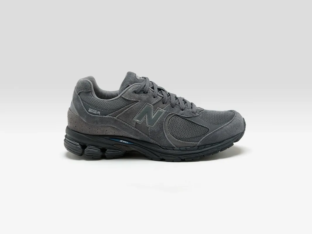 2002R for Men (252 / M / GREY) sold by Bellerose