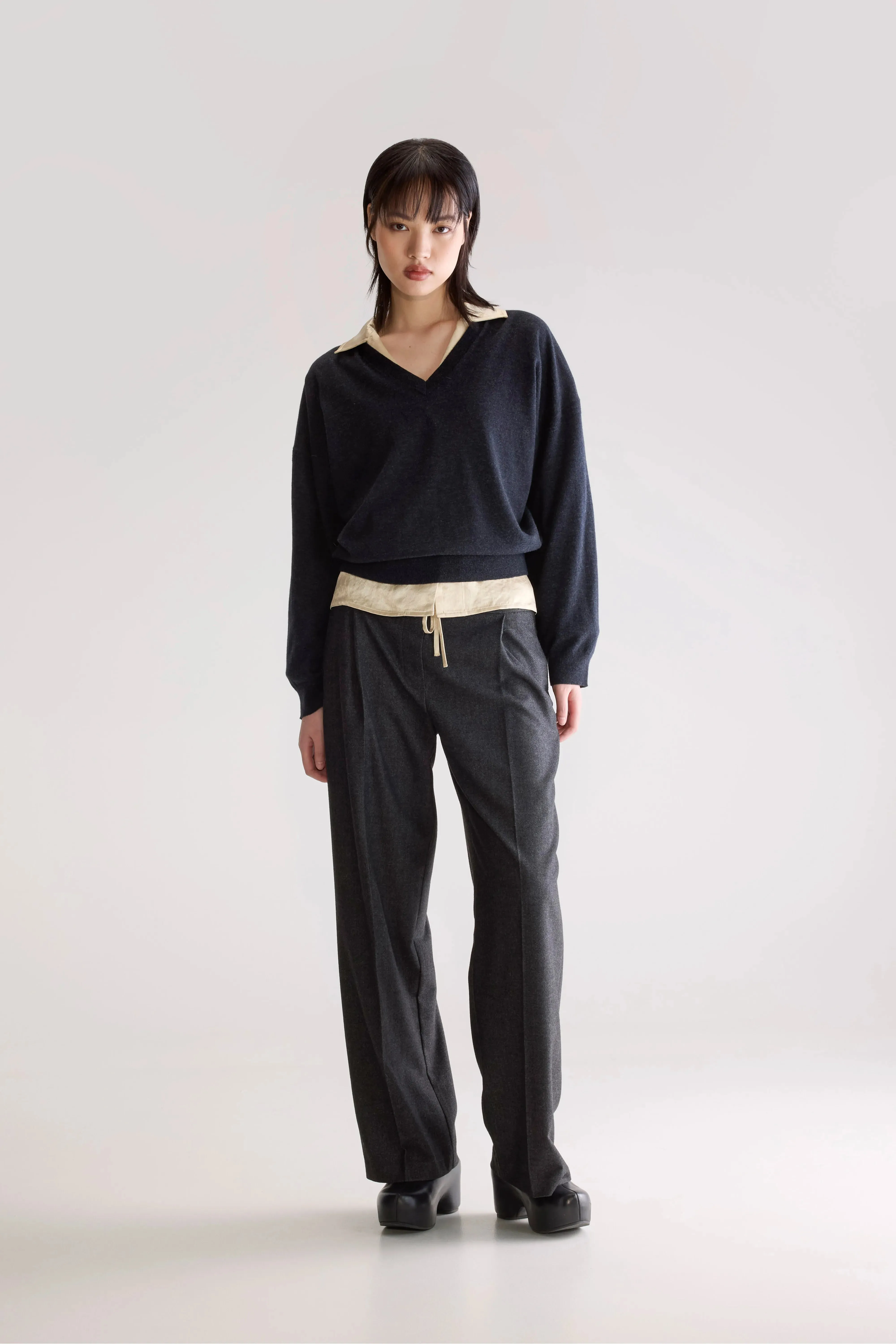 Arybev V-Neck Sweater (252 / W / ANTHRACITE) sold by Bellerose product image thumbnail 3