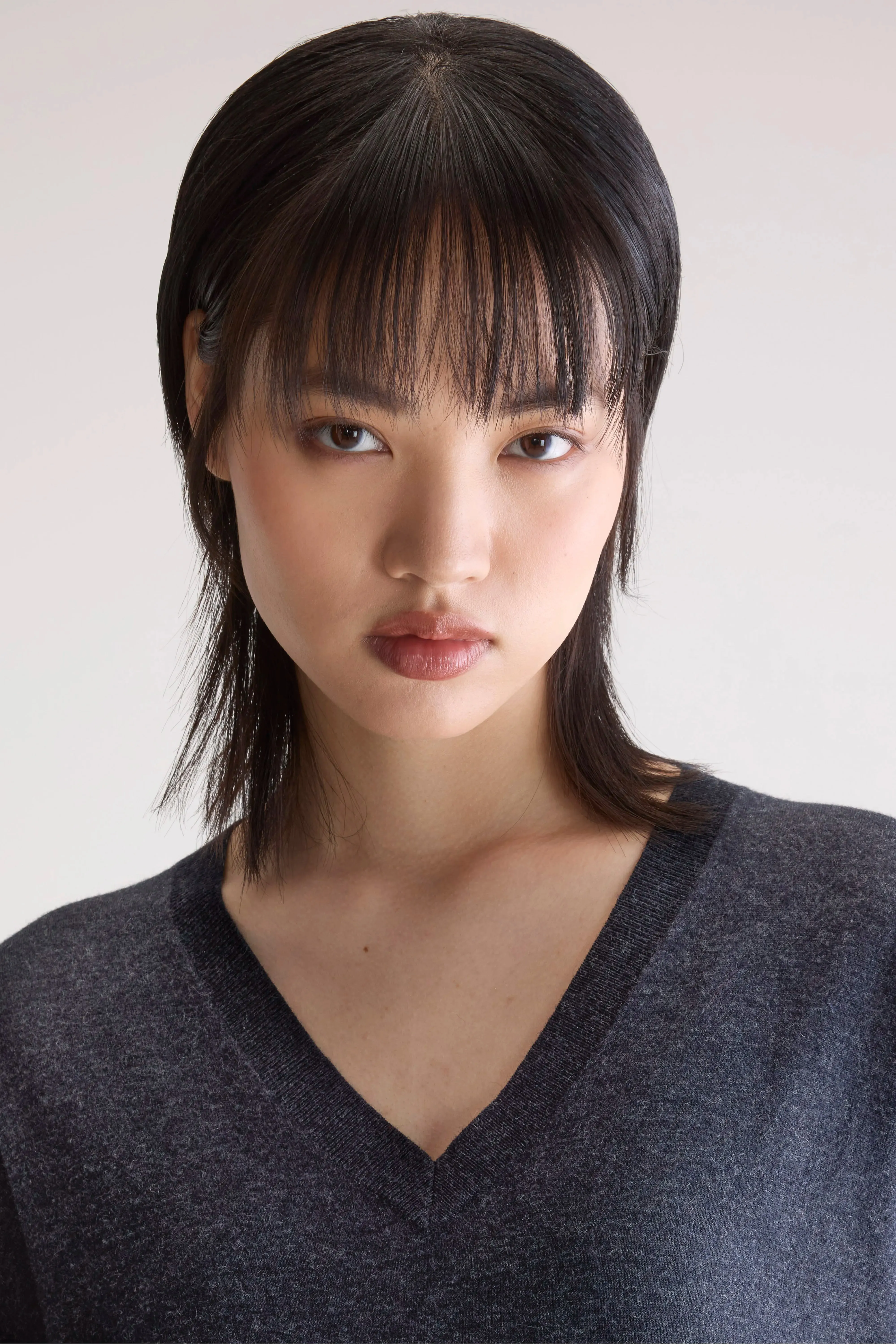 Arybev V-Neck Sweater (252 / W / ANTHRACITE) sold by Bellerose product image thumbnail 5