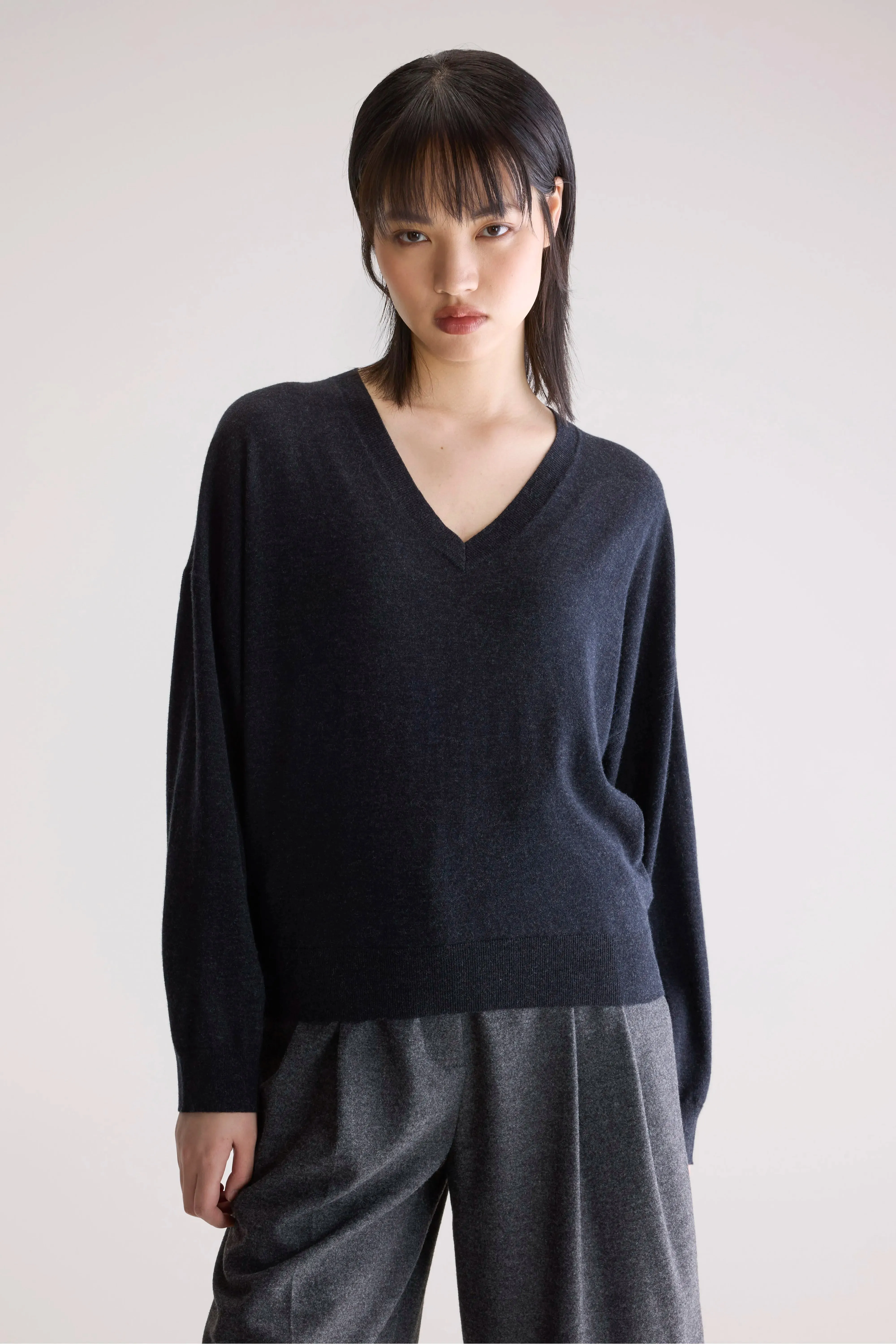 Arybev V-Neck Sweater (252 / W / ANTHRACITE) sold by Bellerose product image thumbnail 2