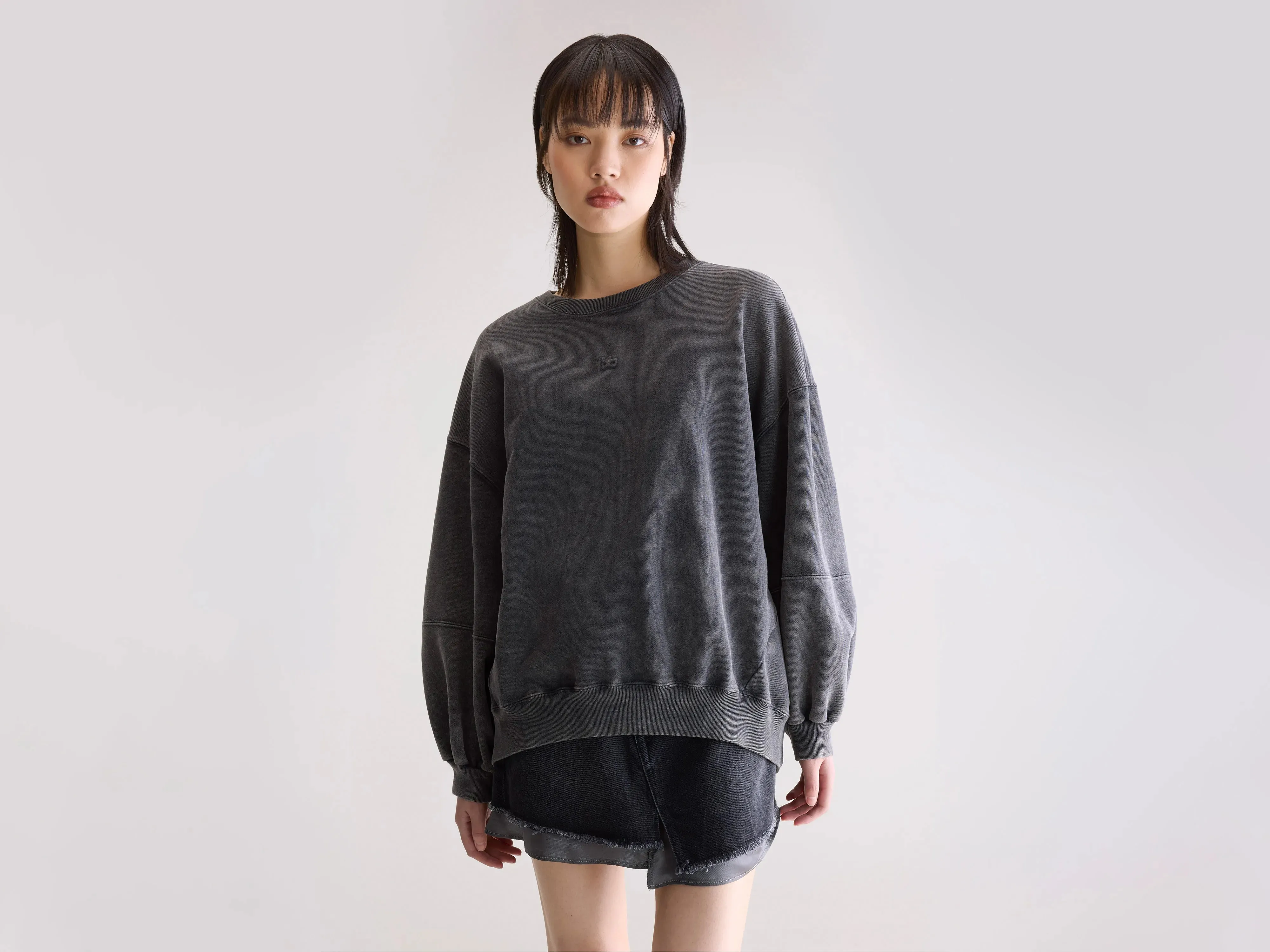 Trig crewneck sweatshirt (252 / W / BLACK) sold by Bellerose