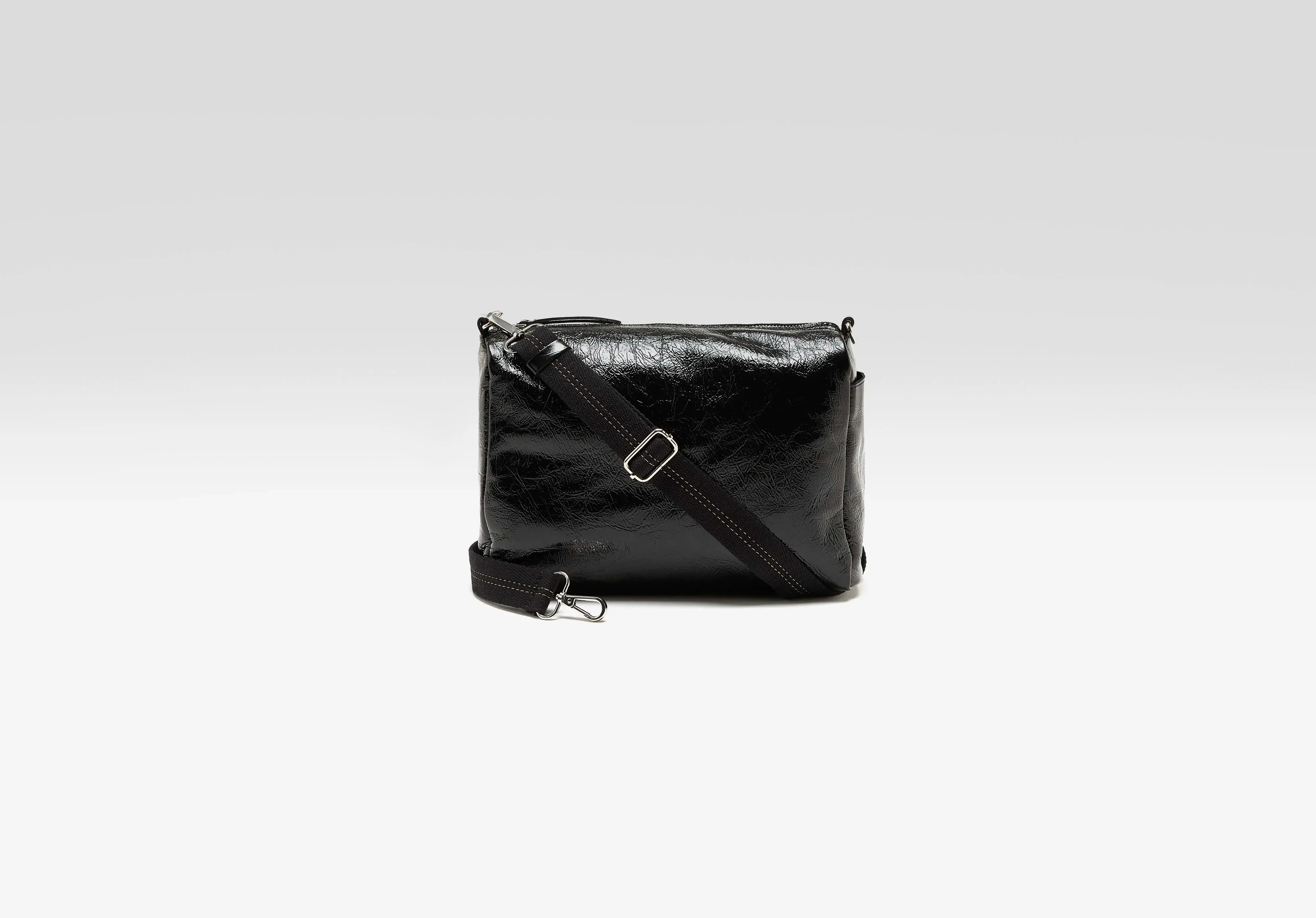 Sobel crossbody bag (252 / W / OFF BLACK) sold by Bellerose