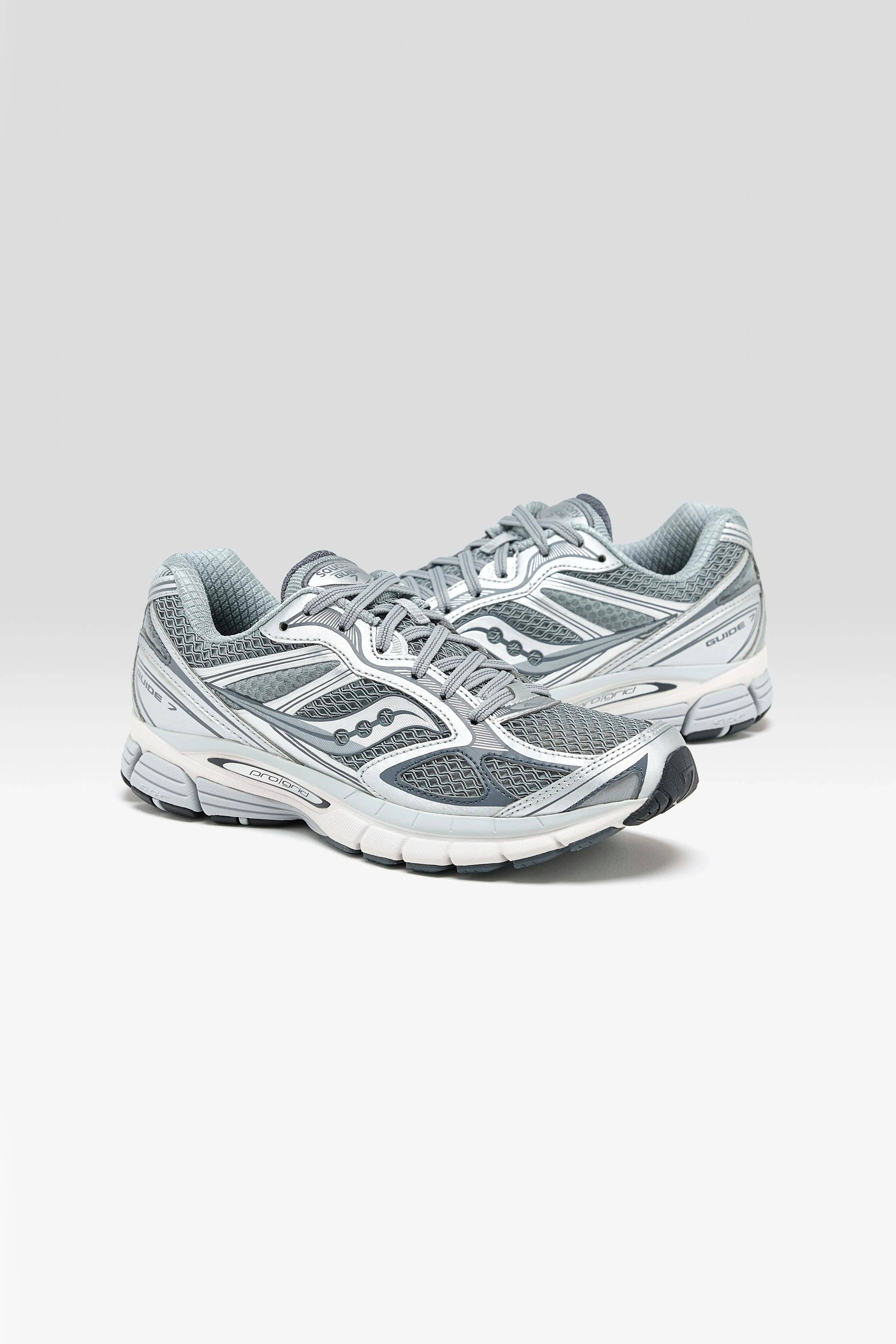 Progrid Guide 7 for Women (252 / W / SILVER) sold by Bellerose product image thumbnail 3