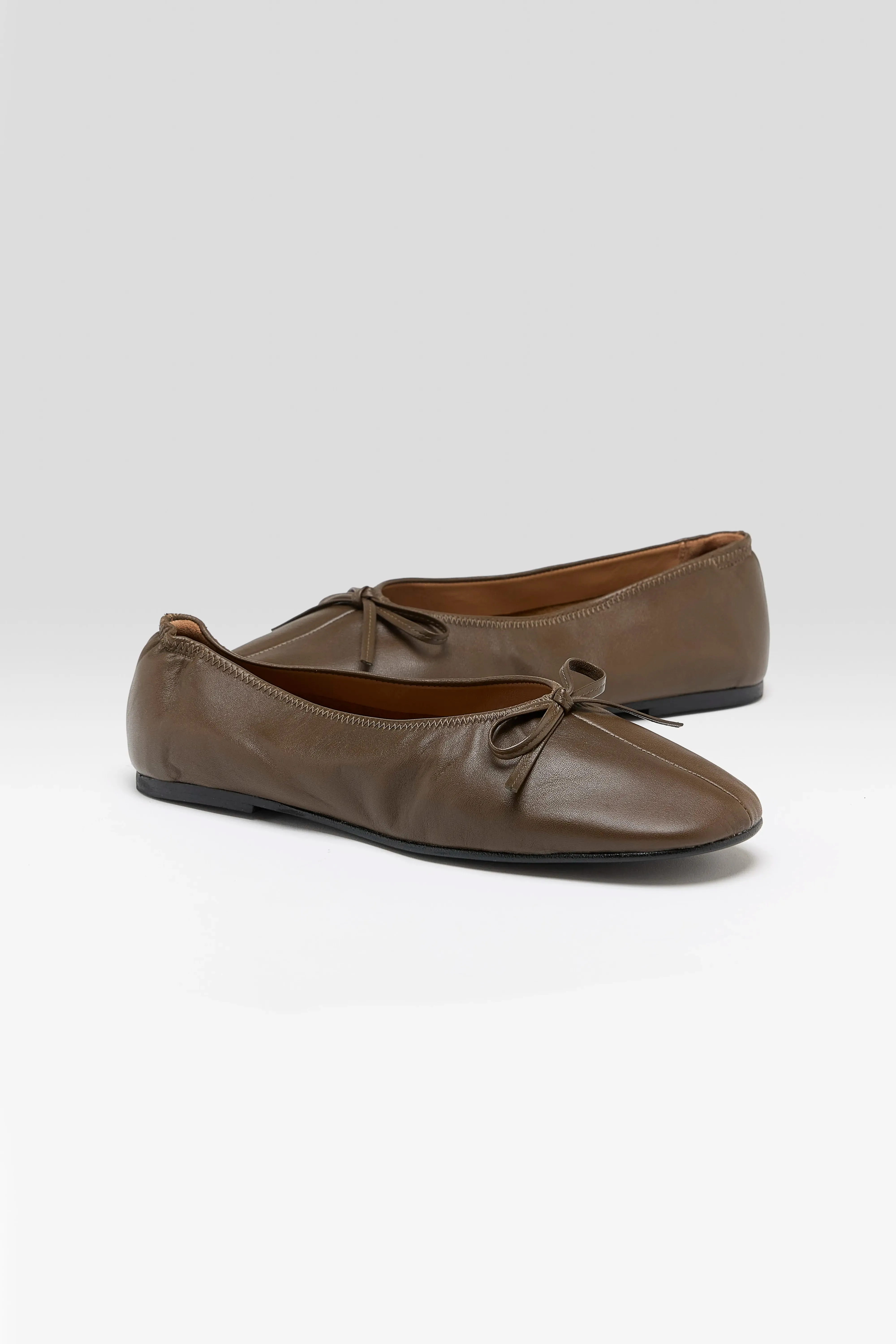 Blaise Ballerina Flats (252 / W / KAKI) sold by Bellerose product image thumbnail 3
