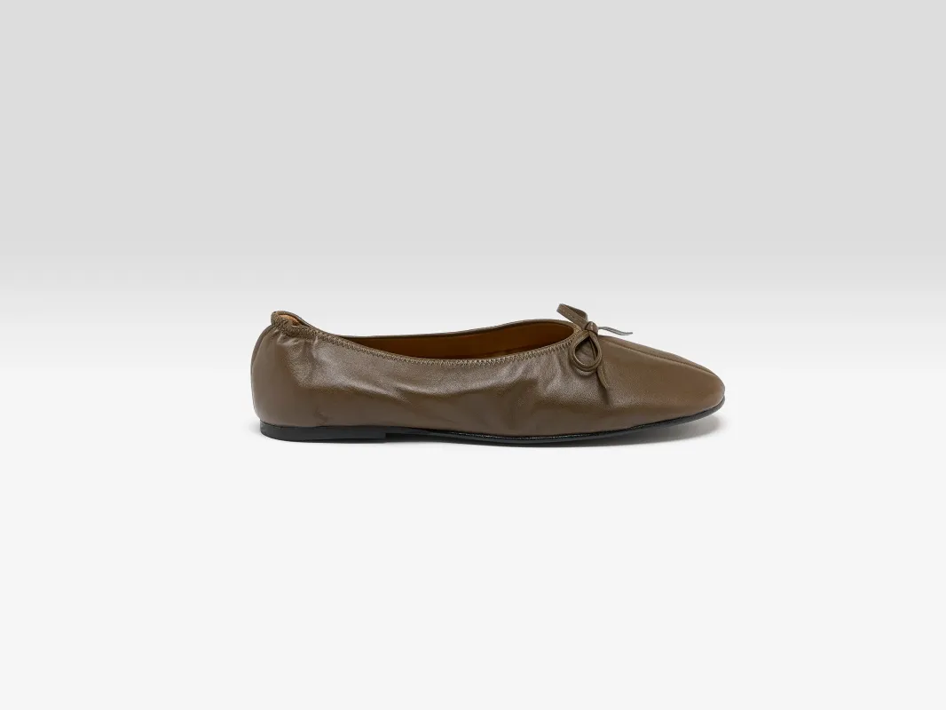 Blaise Ballerina Flats  (252 / W / KAKI) made by Bellerose