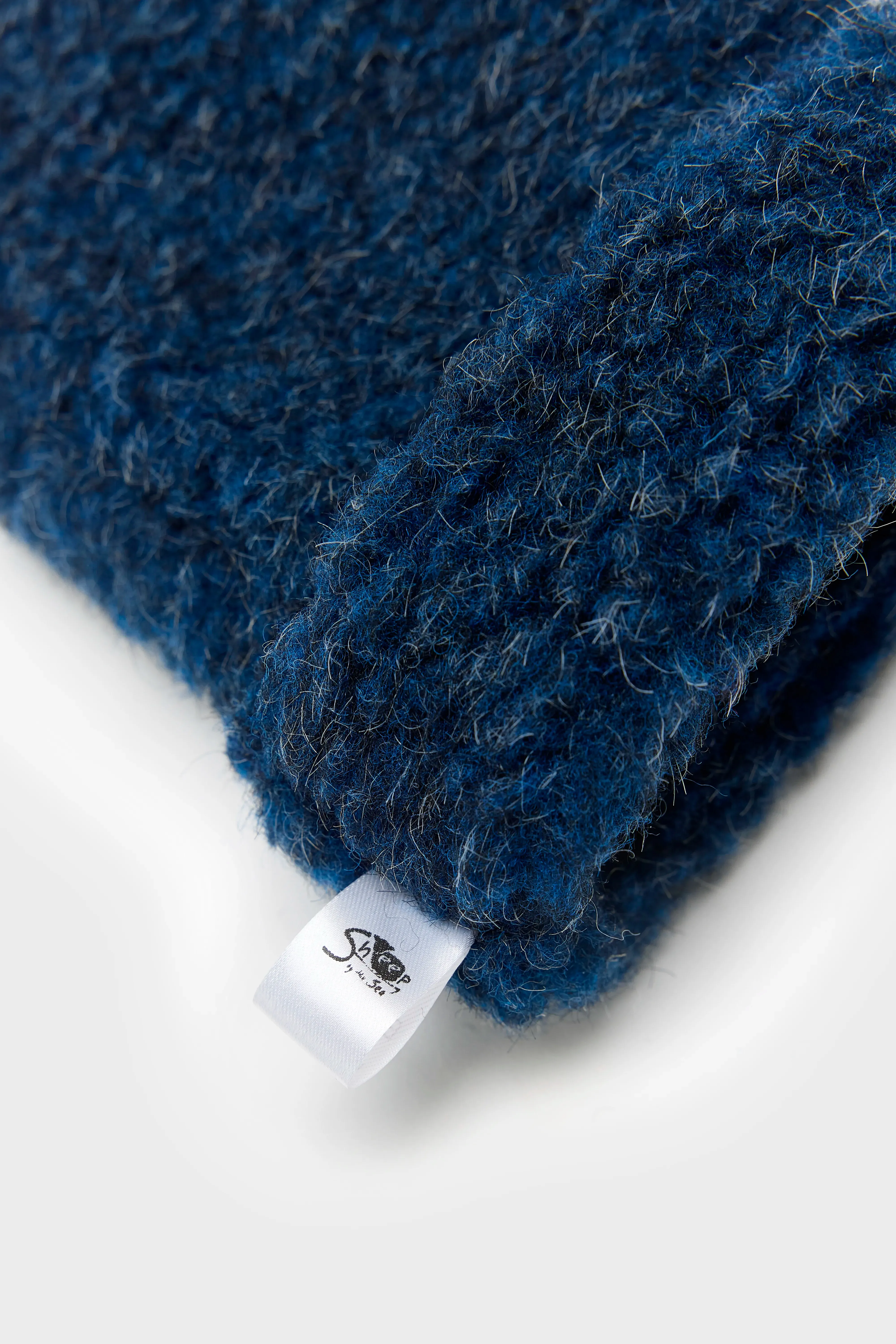 Simple Mittens (252 / W / BLUE) sold by Bellerose product image thumbnail 4