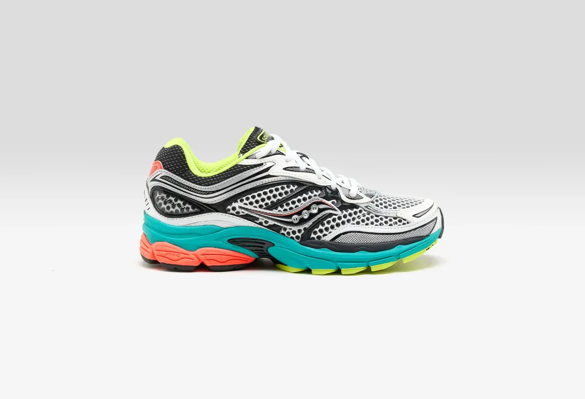 ProGrid Omni 9 for Women (252 / W / SILVER) sold by Bellerose