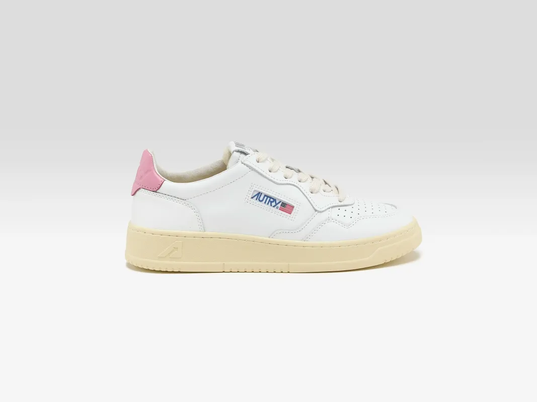 Medalist Low for Women  (252 / W / PINK) sold by Bellerose