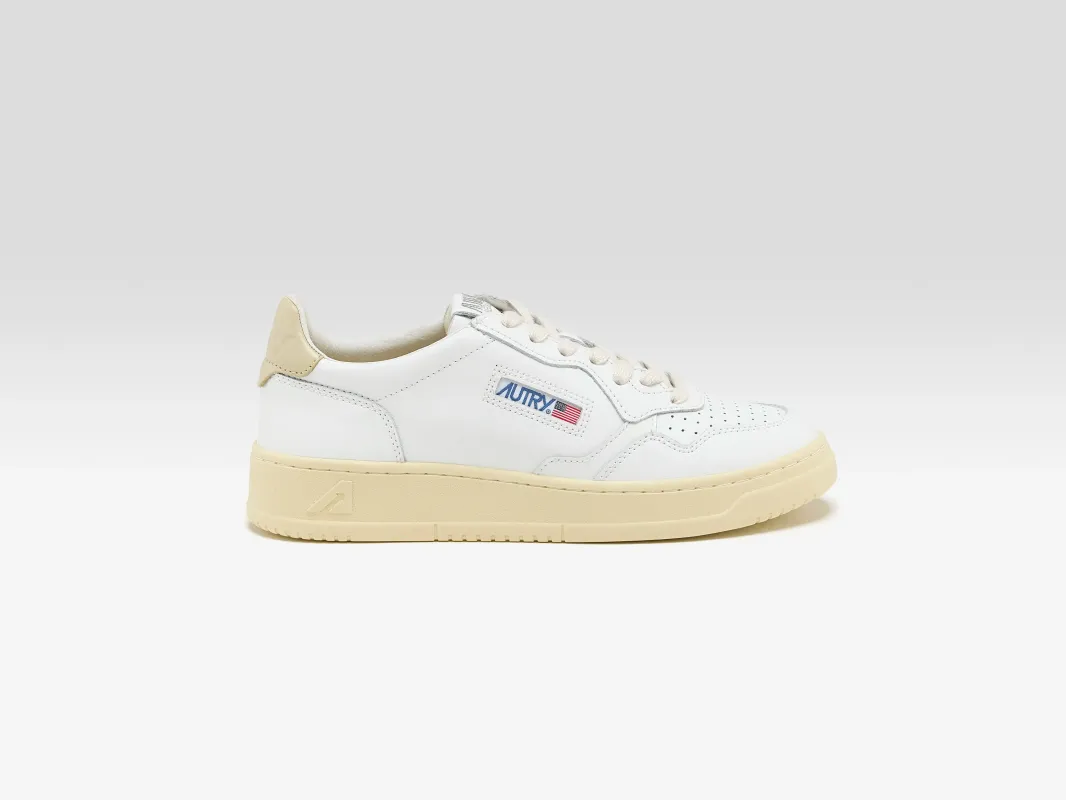 Medalist Low for Women  (252 / W / BEIGE) sold by Bellerose