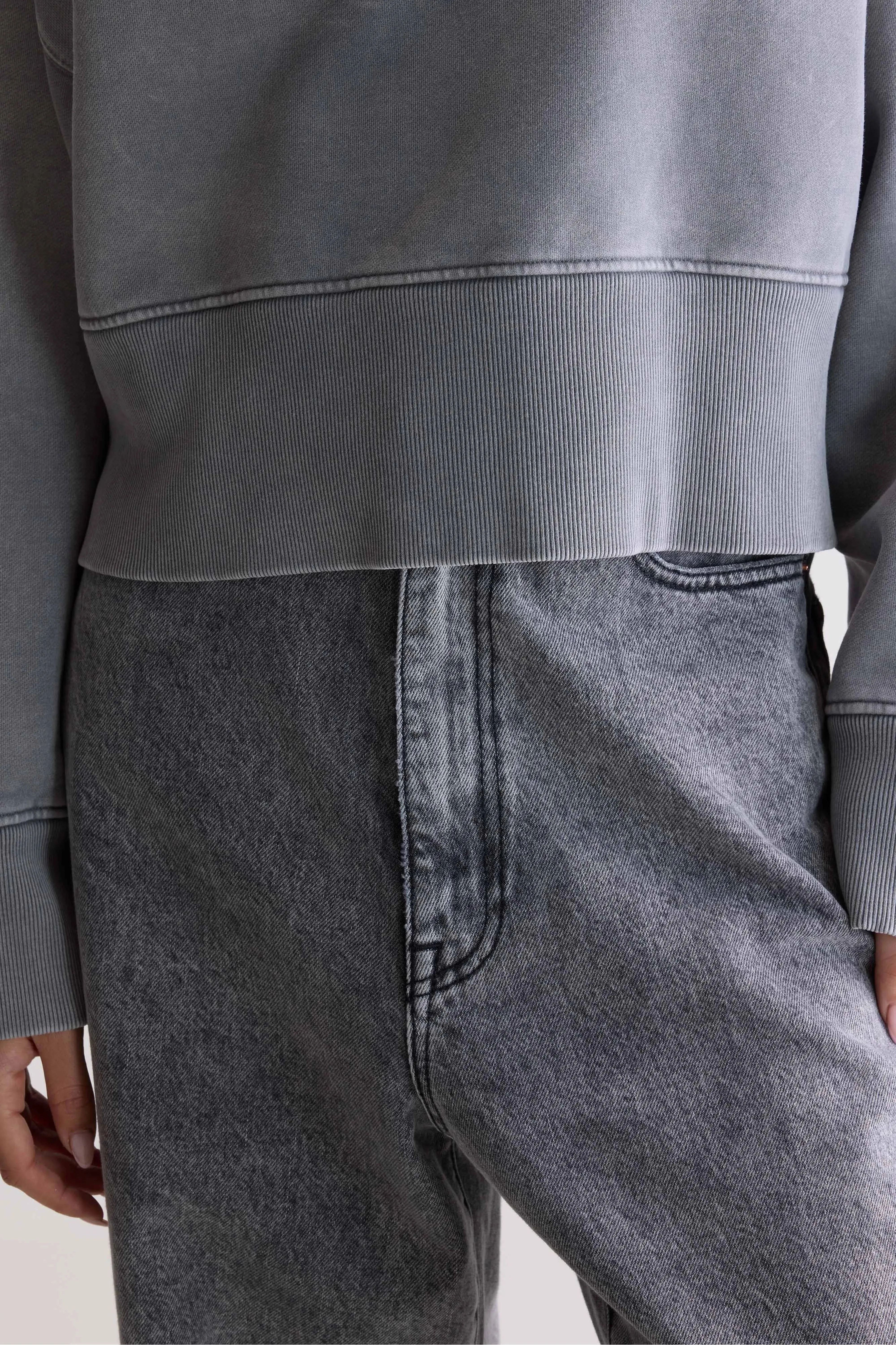 Slenni crewneck sweatshirt (252 / W / IRON) sold by Bellerose product image thumbnail 5