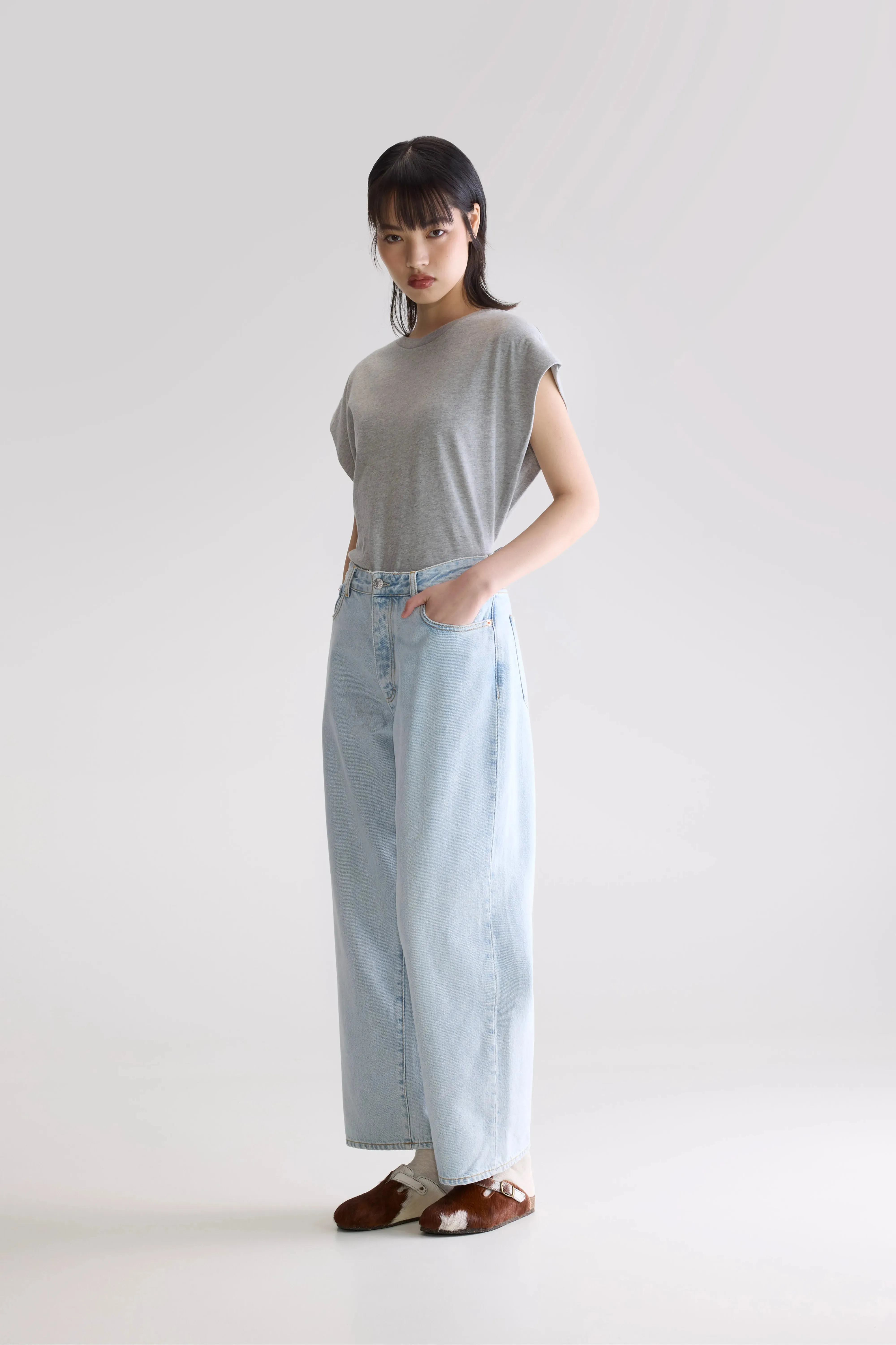 Denim N. 66 wide jeans (252 / W / USED LT BLUE) sold by Bellerose product image thumbnail 2