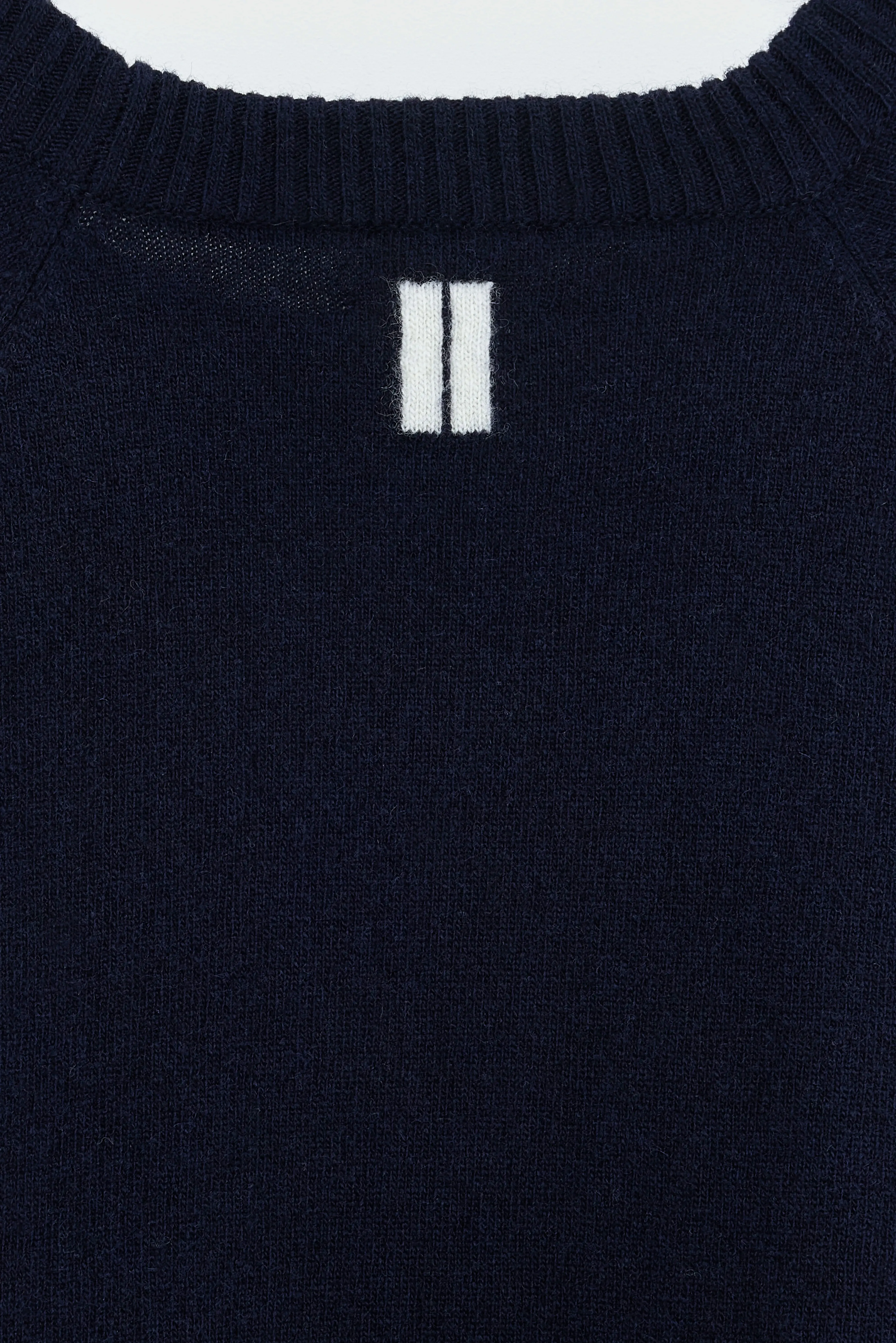 Laril relaxed sweater (252 / B / NAVY) sold by Bellerose product image thumbnail 5