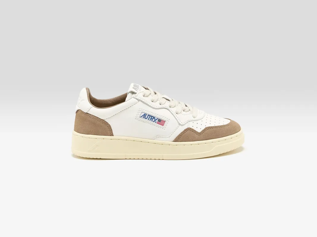 Medalist Low for Women  (252 / W / LIGHT BROWN) sold by Bellerose