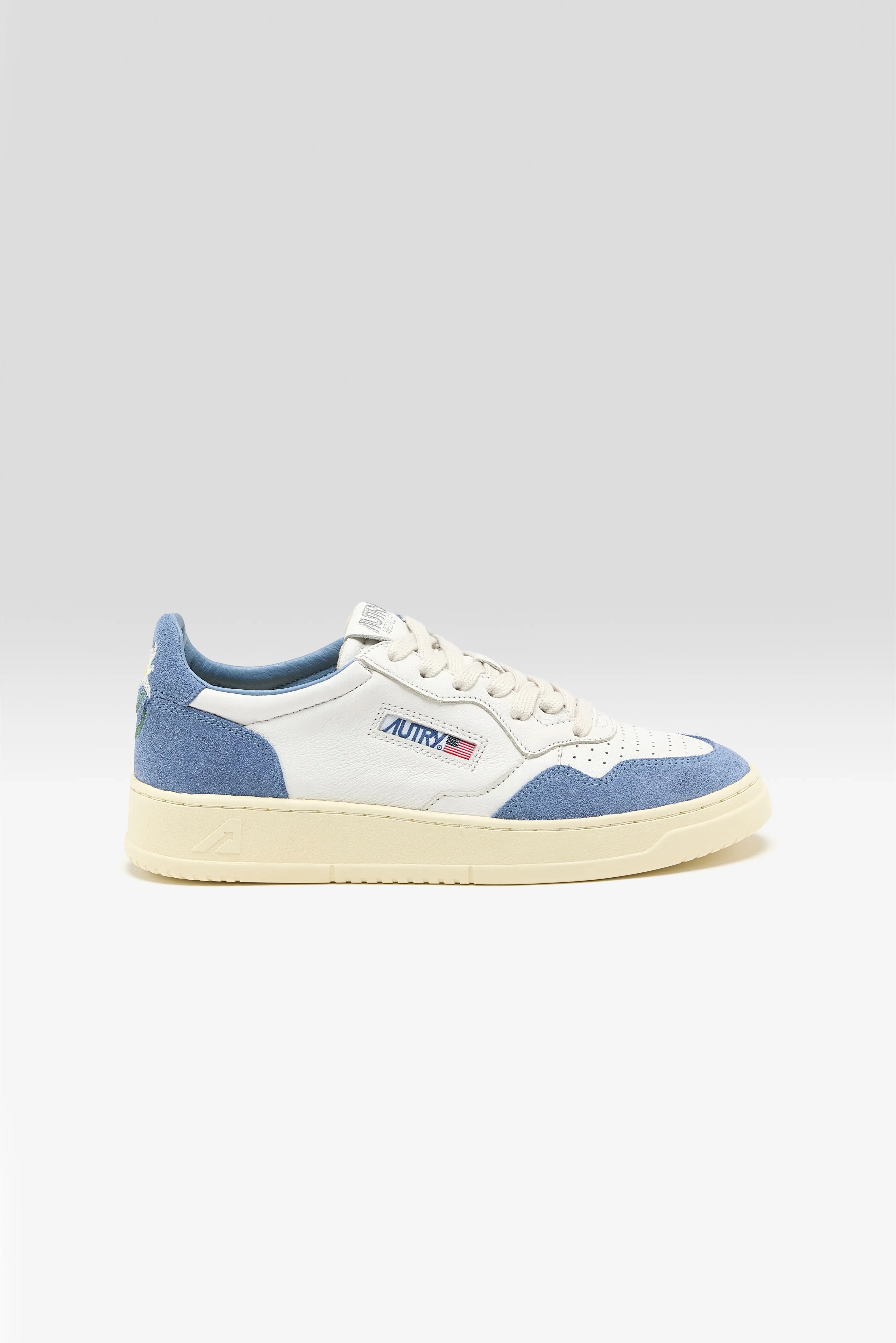 Medalist Low for Women (252 / W / PALE BLUE) sold by Bellerose product image thumbnail 2