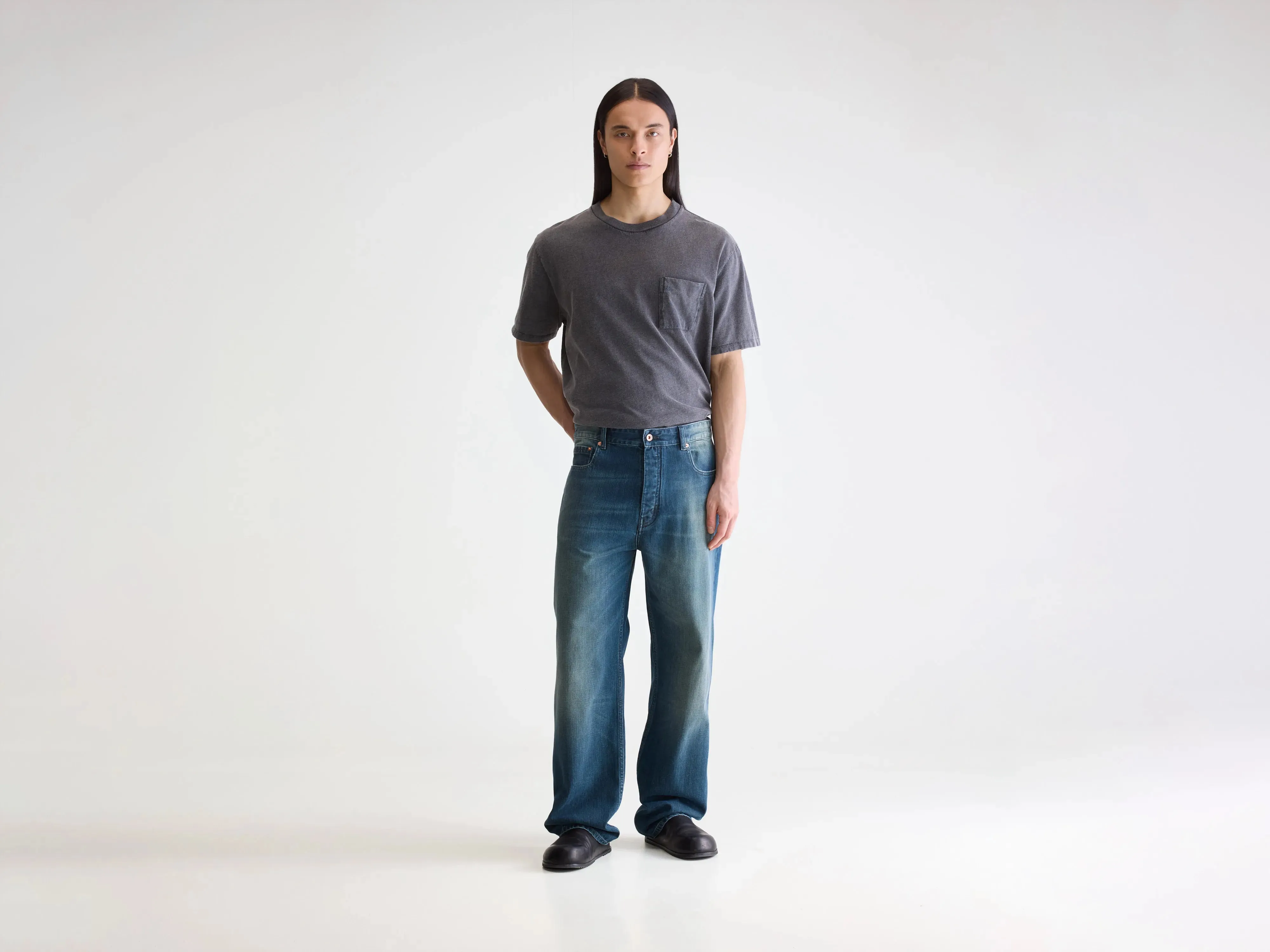 Denim N. 08 straight jeans (252 / M / USED PETROL) sold by Bellerose