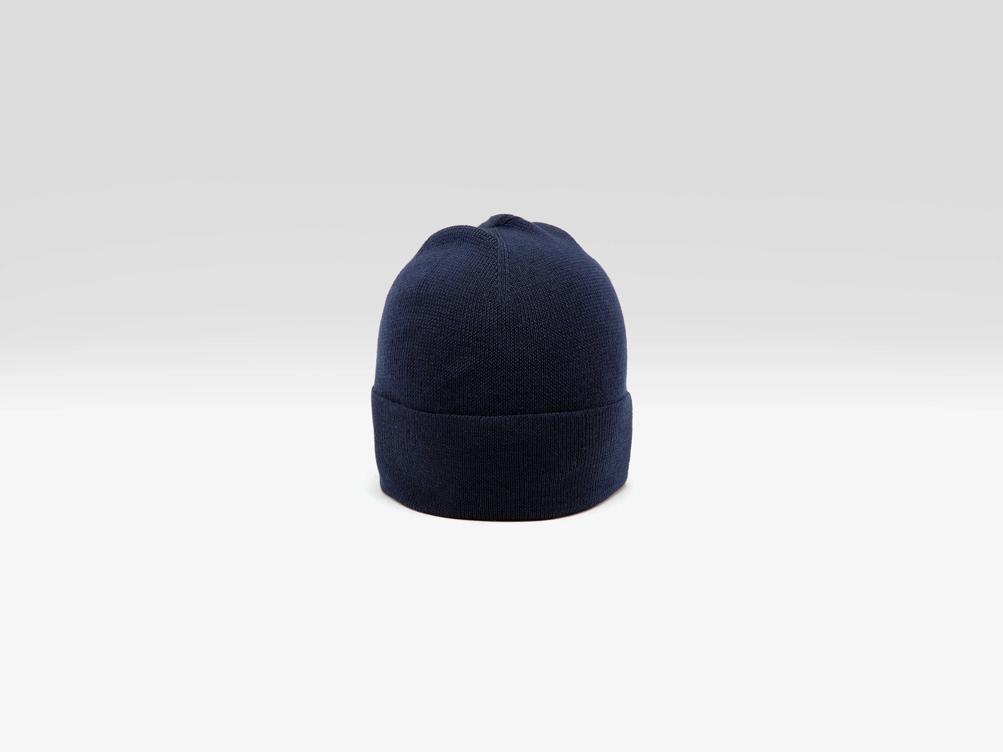Dilbin ribbed beanie (252 / M / NAVY) sold by Bellerose