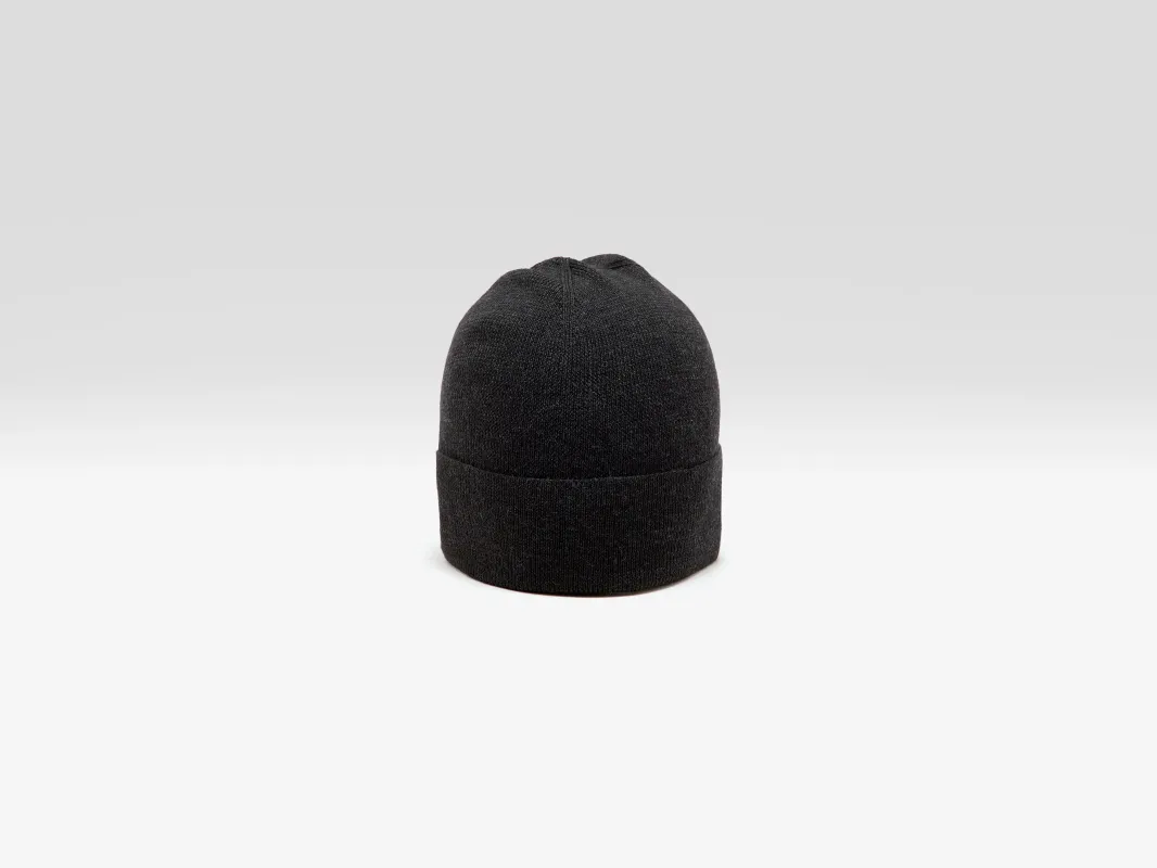 Dilbin ribbed beanie (252 / M / CHARCOAL) sold by Bellerose