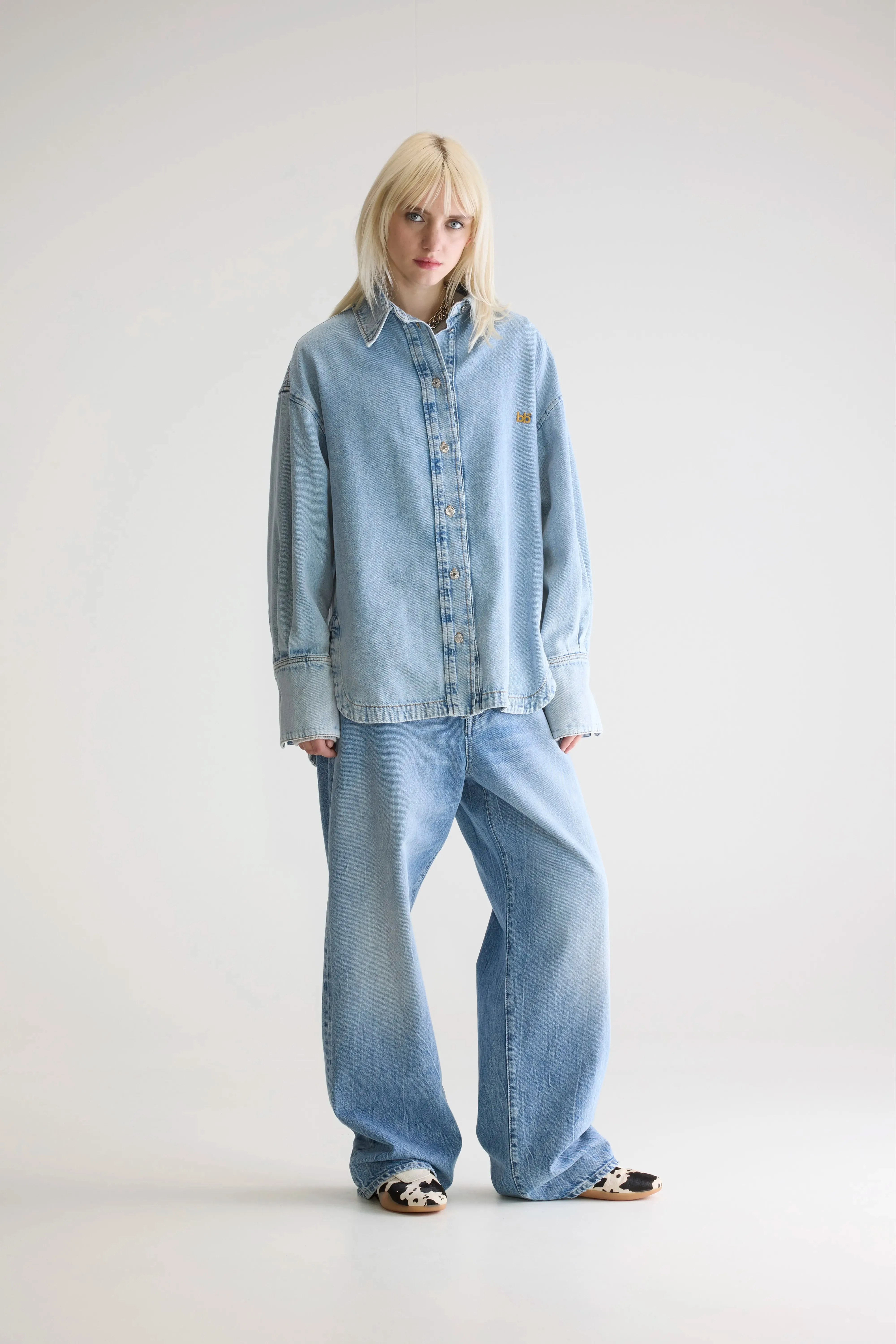 Glory denim overshirt (252 / W / LT BLUE BLEACH) sold by Bellerose product image thumbnail 3