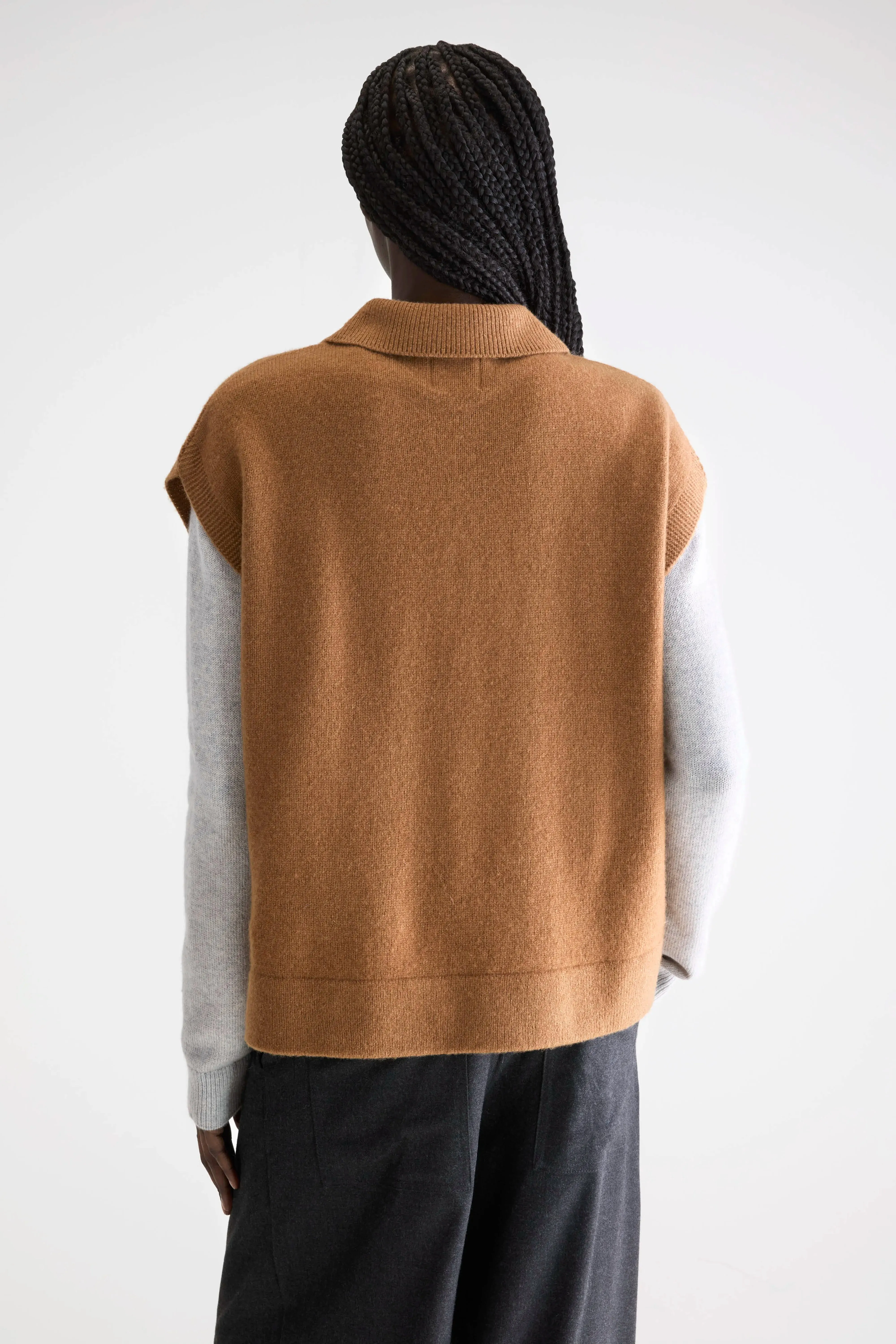 Ameson sleeveless sweater (252 / W / MONK) sold by Bellerose product image thumbnail 4