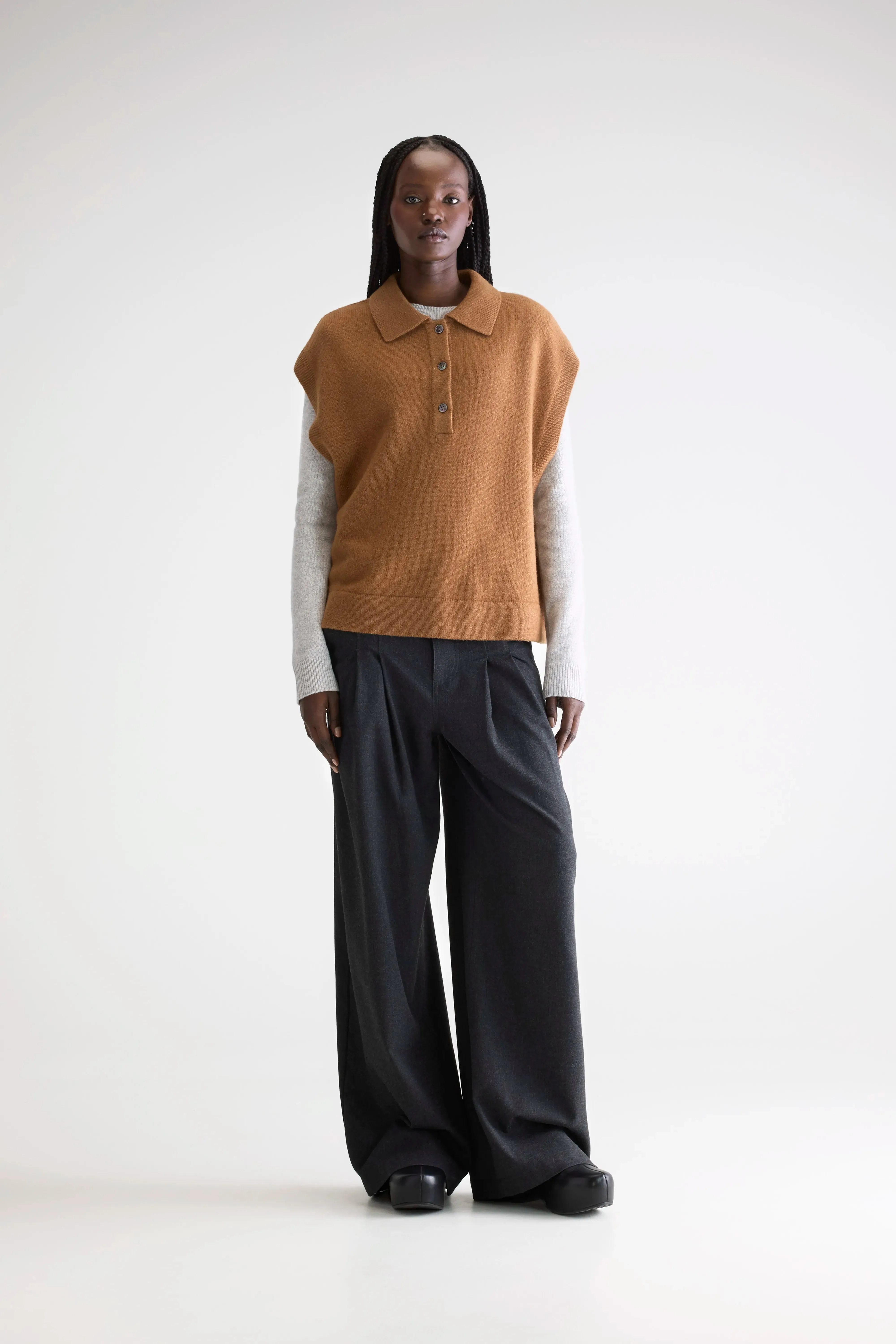 Ameson sleeveless sweater (252 / W / MONK) sold by Bellerose product image thumbnail 3