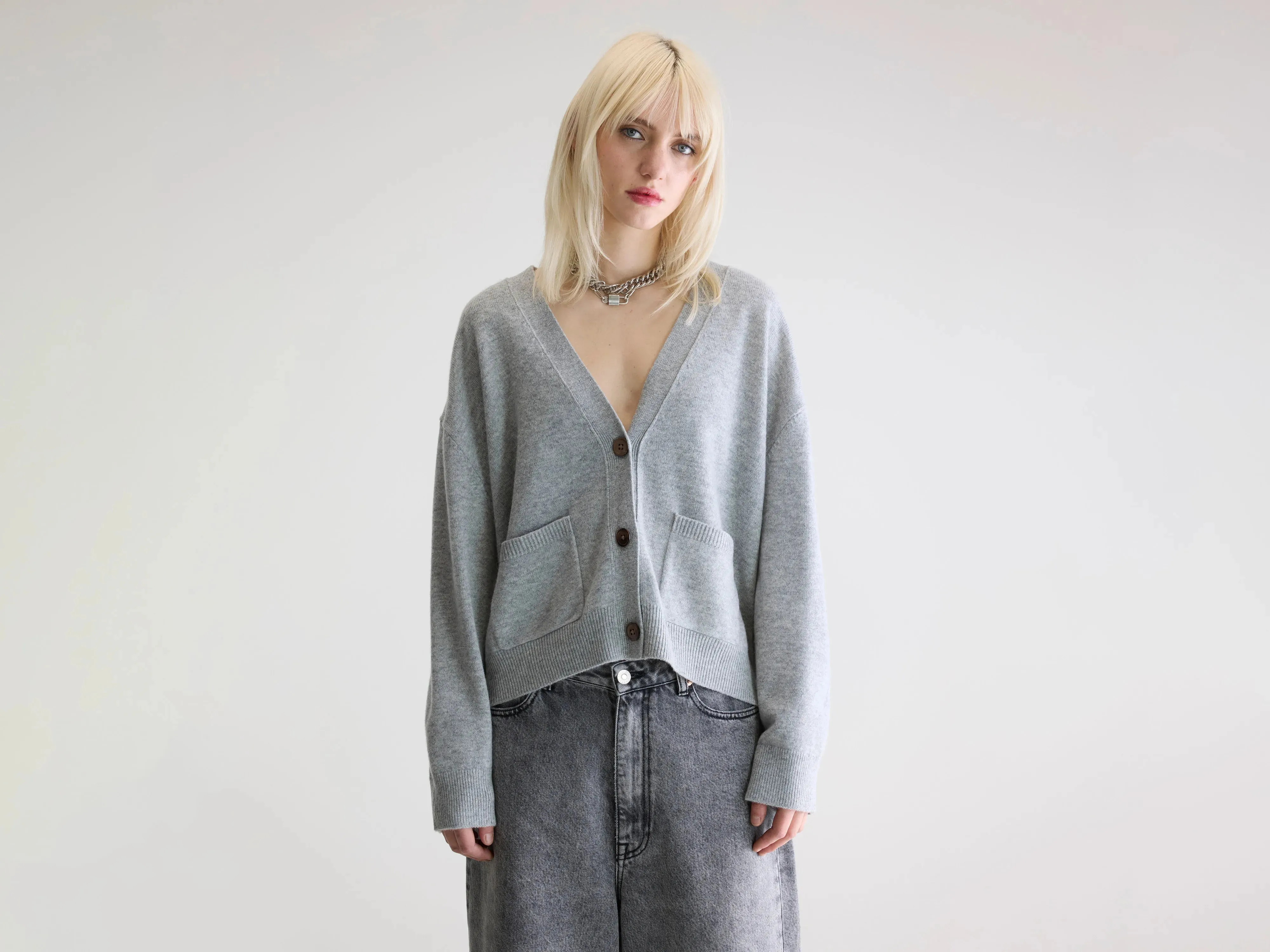 Gakkin boxy cardigan (252 / W / LIGHT GREY) sold by Bellerose