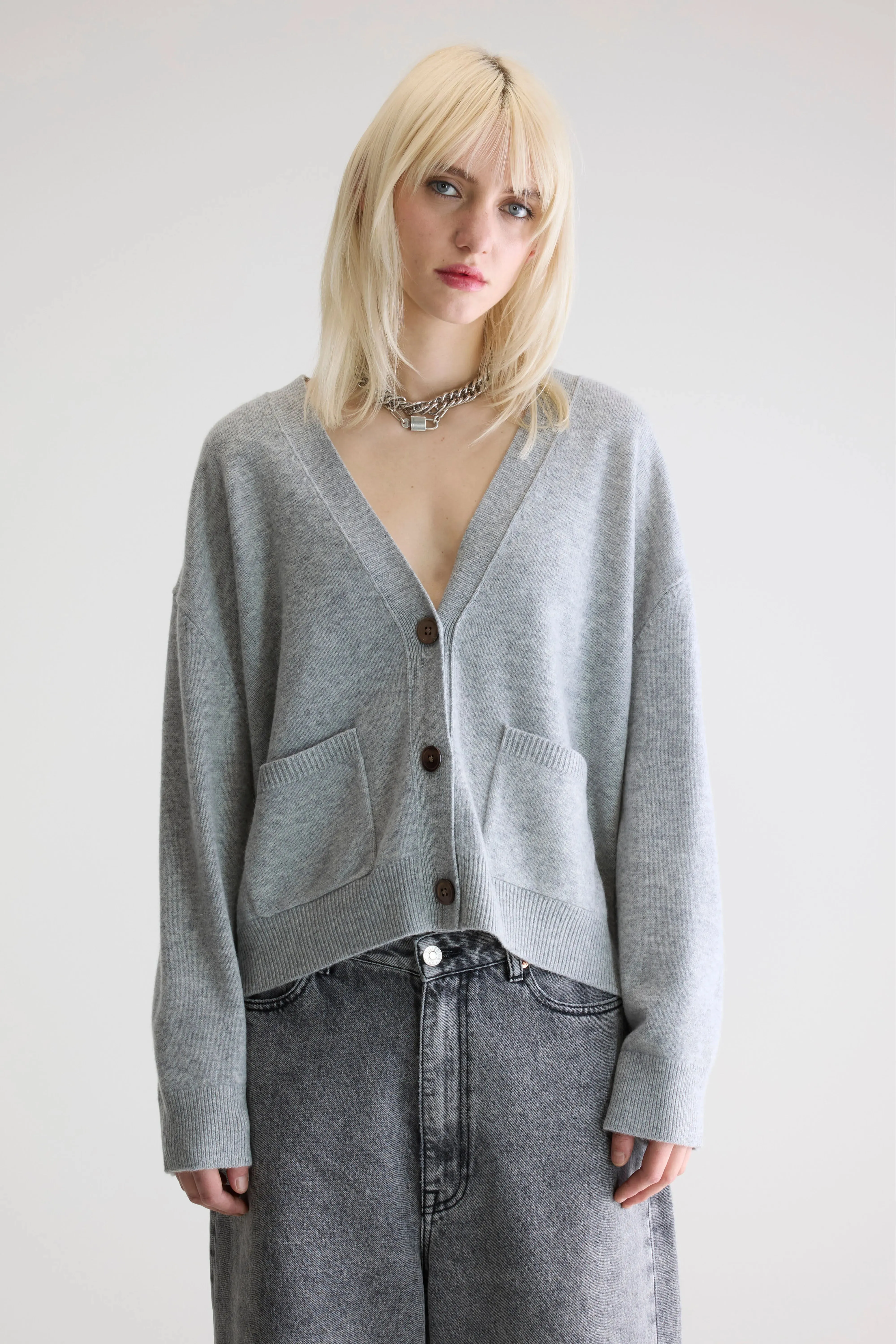 Gakkin boxy cardigan (252 / W / LIGHT GREY) sold by Bellerose product image thumbnail 2