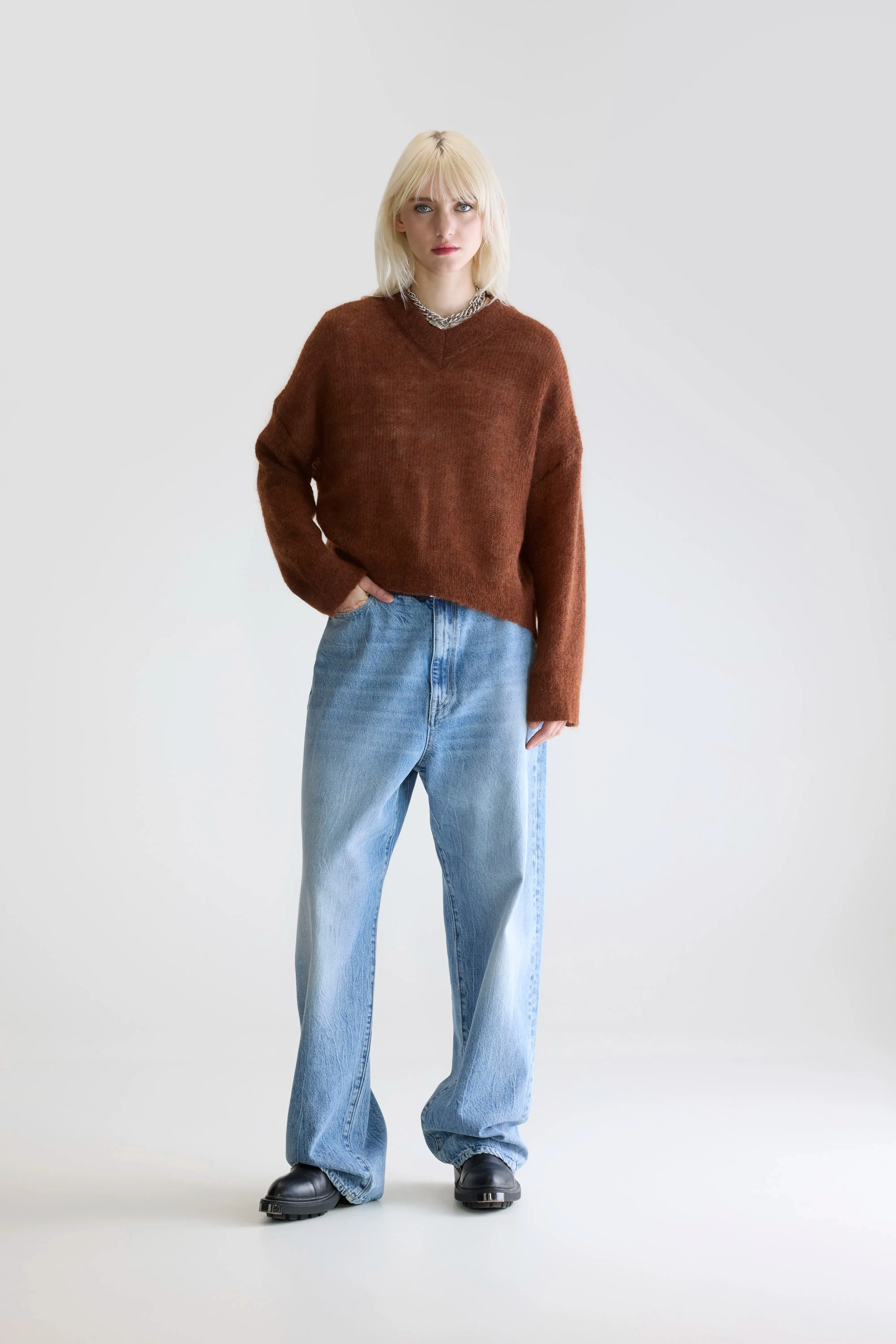 Arcy v-neck sweater (252 / W / SUEDE) sold by Bellerose product image thumbnail 3