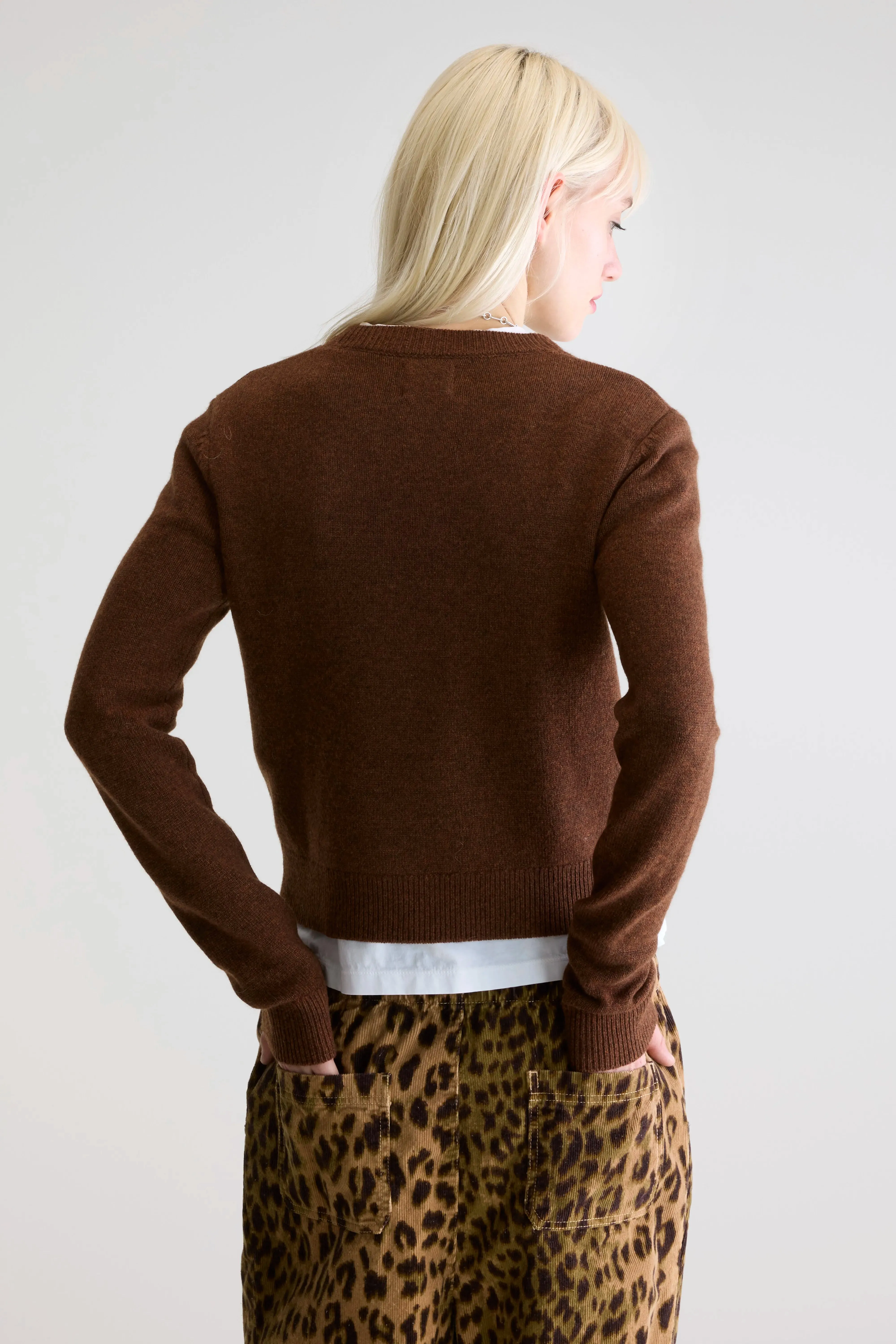 Spag slim cashmere sweater (252 / W / SUEDE) sold by Bellerose product image thumbnail 4