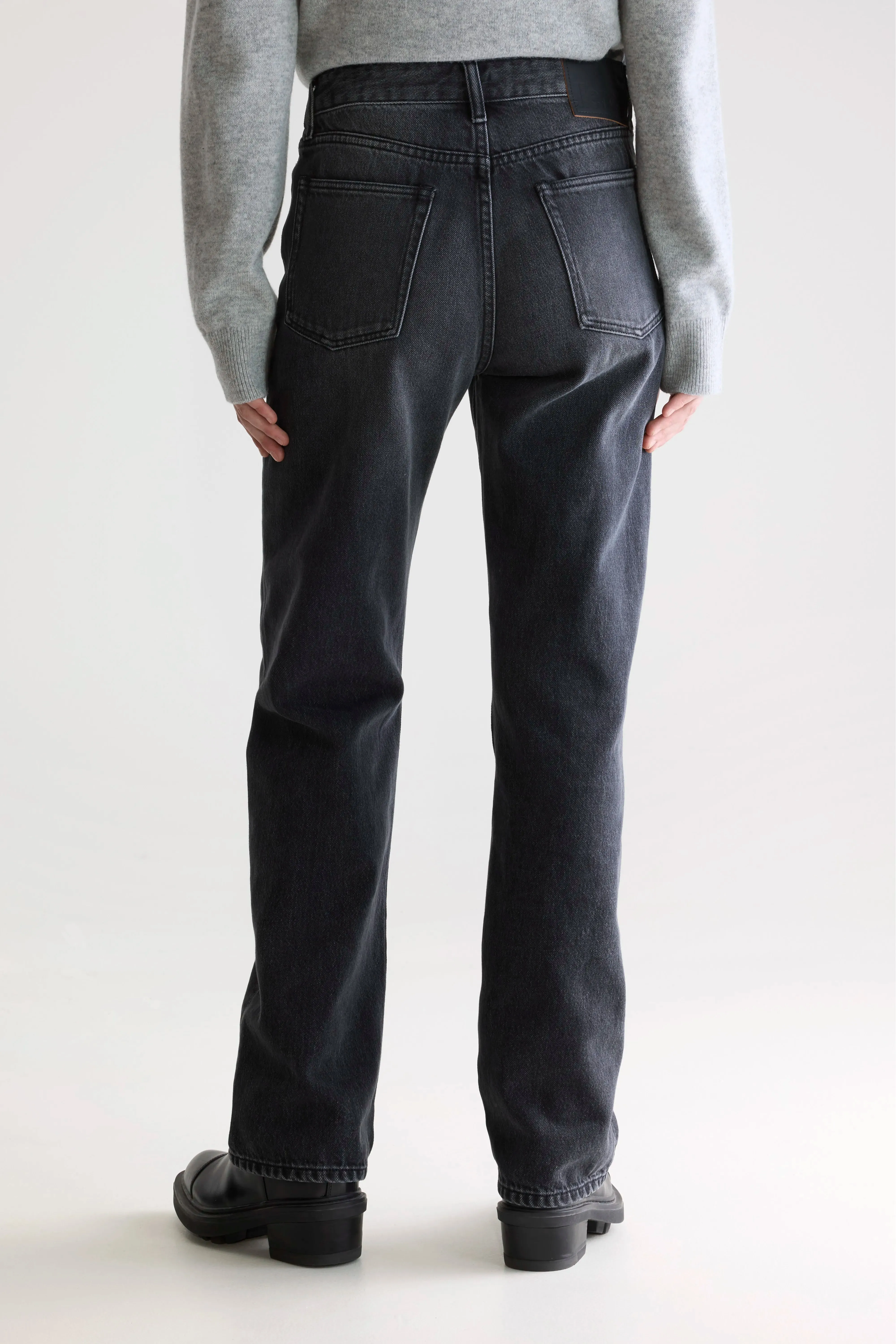 Denim N. 32 straight jeans (252 / W / VINTAGE BLACK) sold by Bellerose product image thumbnail 4