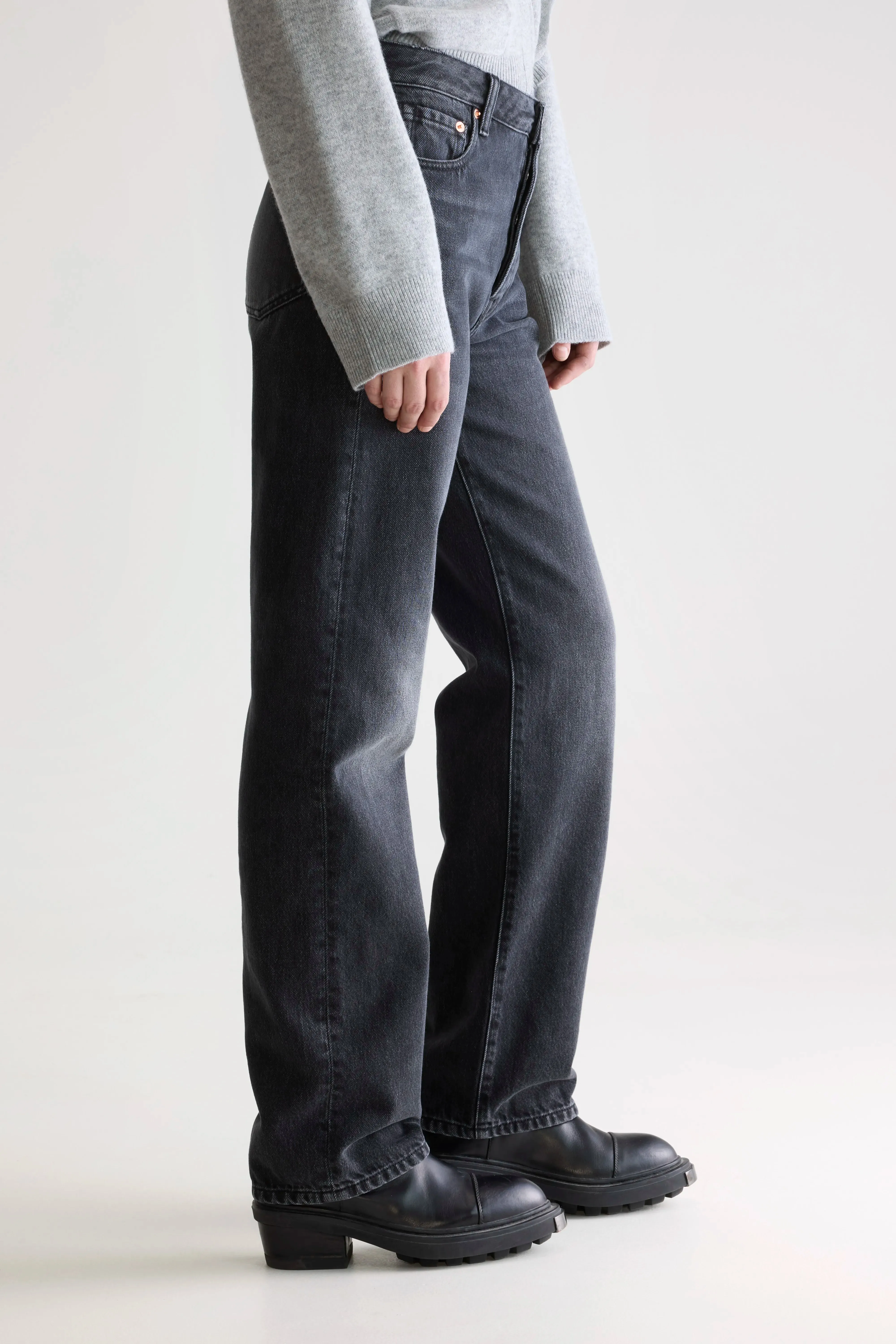Denim N. 32 straight jeans (252 / W / VINTAGE BLACK) sold by Bellerose product image thumbnail 5