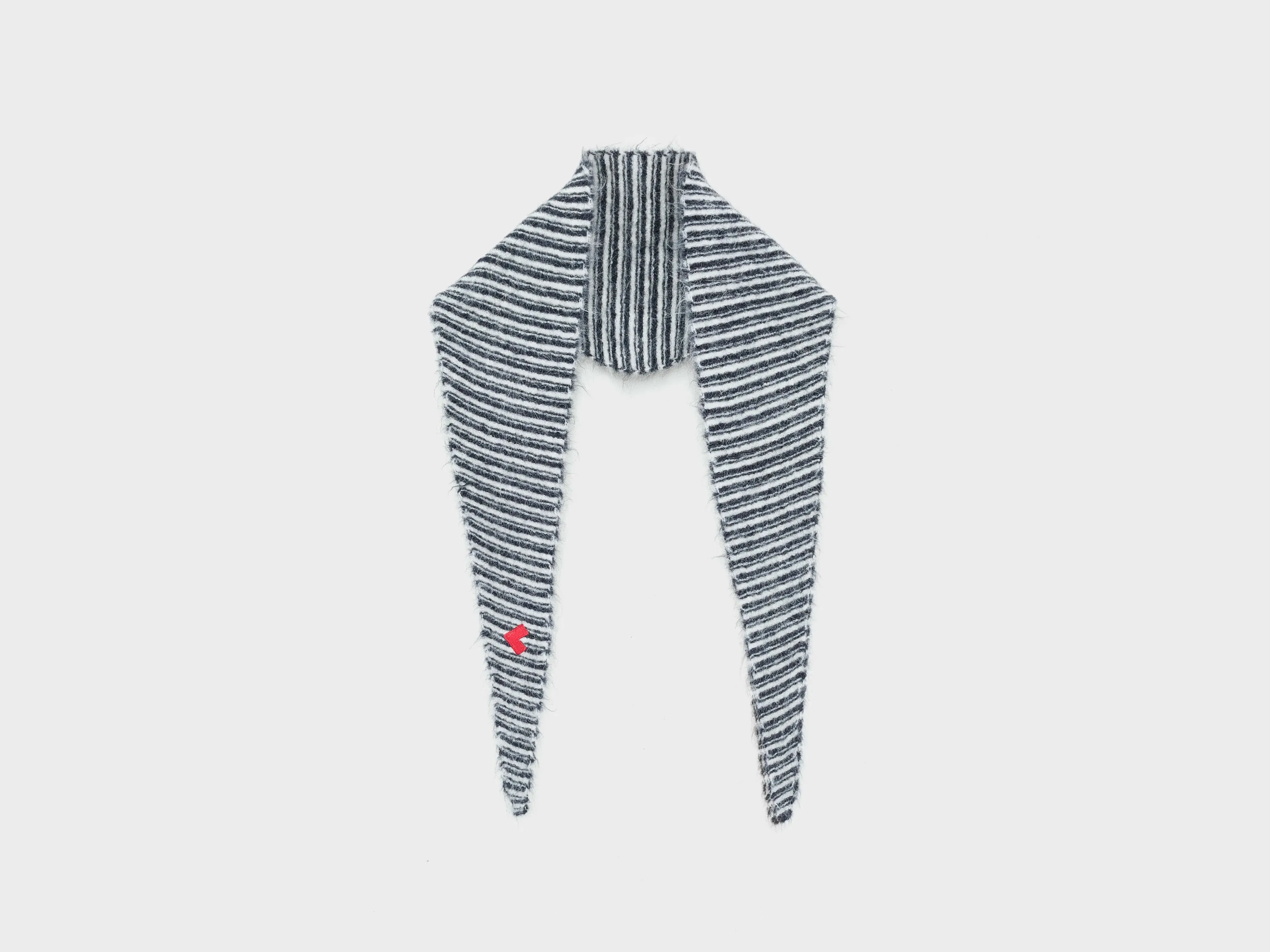 Darcol triangle scarf (252 / W / STRIPE A) sold by Bellerose