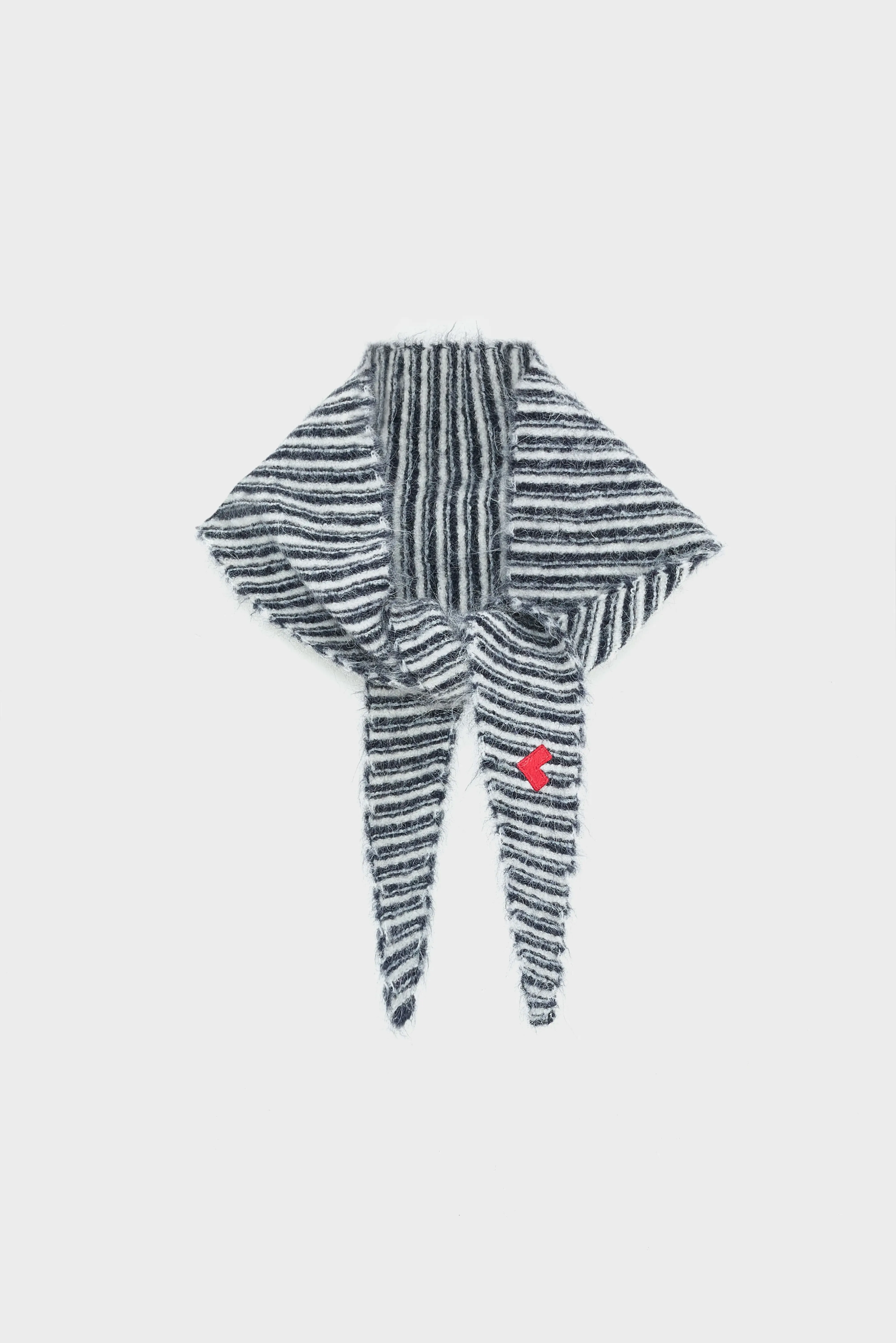 Darcol triangle scarf (252 / W / STRIPE A) sold by Bellerose product image thumbnail 4