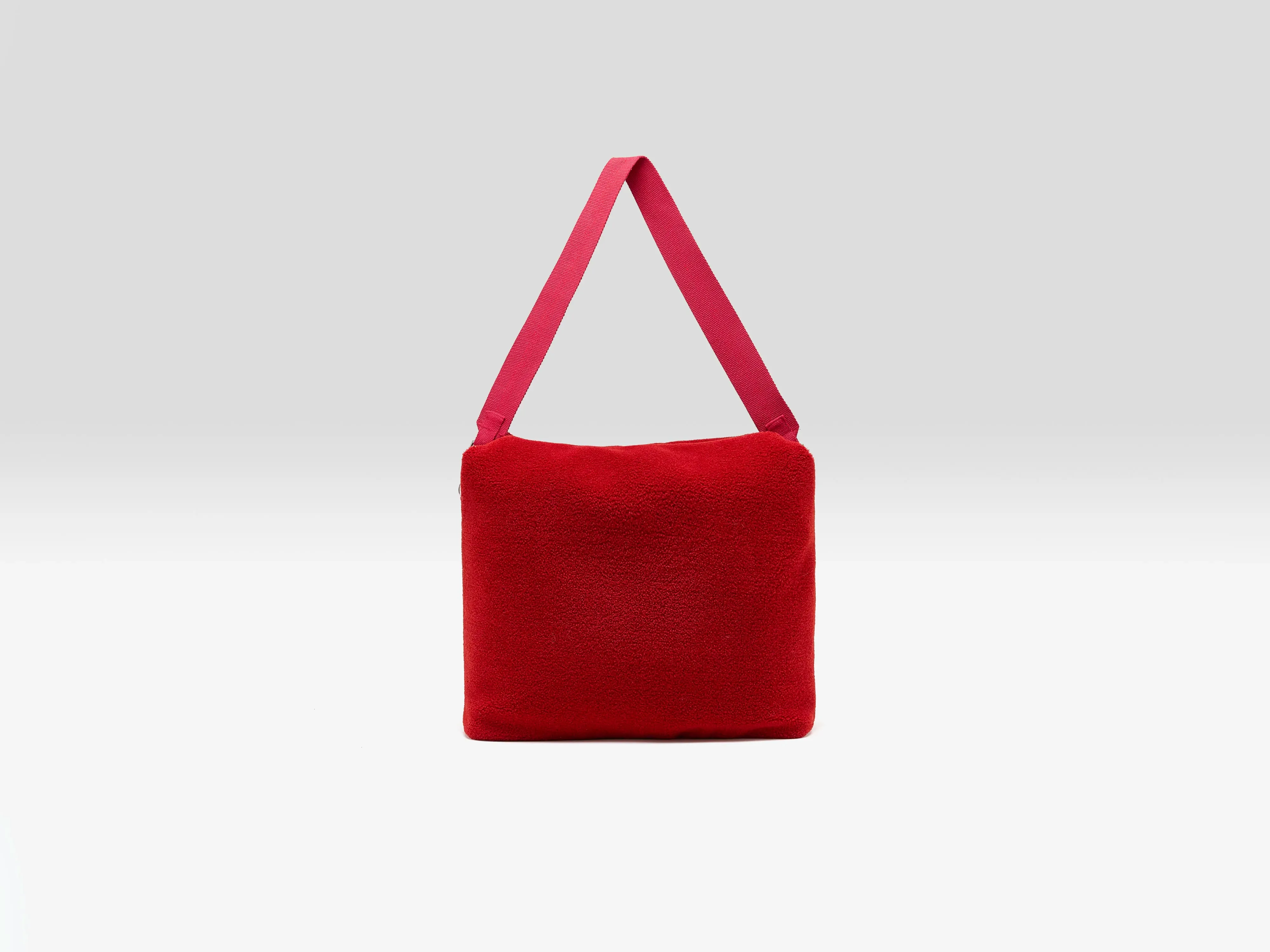 Hela shoulder bag (252 / W / SANGUINE) sold by Bellerose