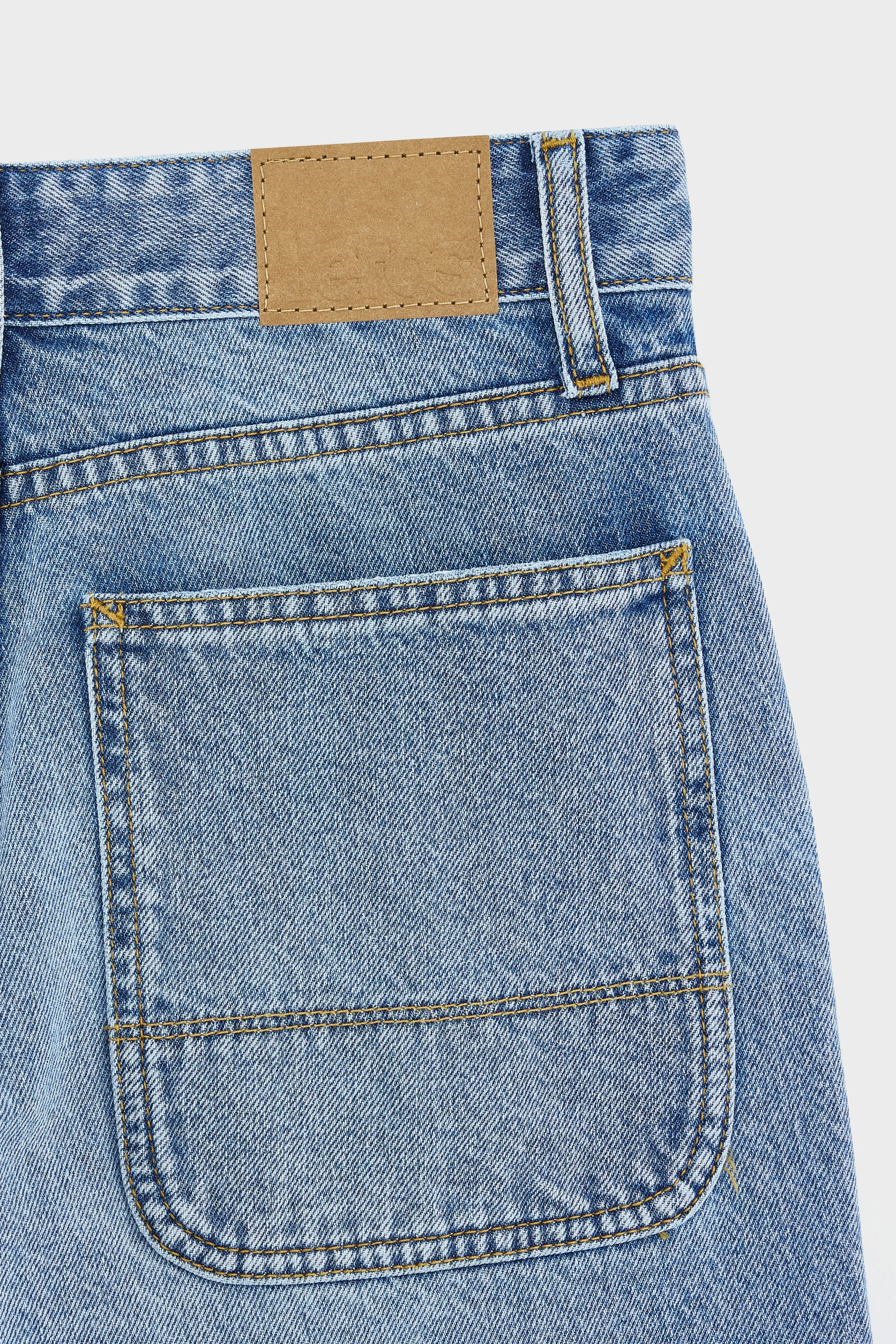 Phill relaxed jeans (252 / B / VINTAGE BLUE) sold by Bellerose product image thumbnail 5