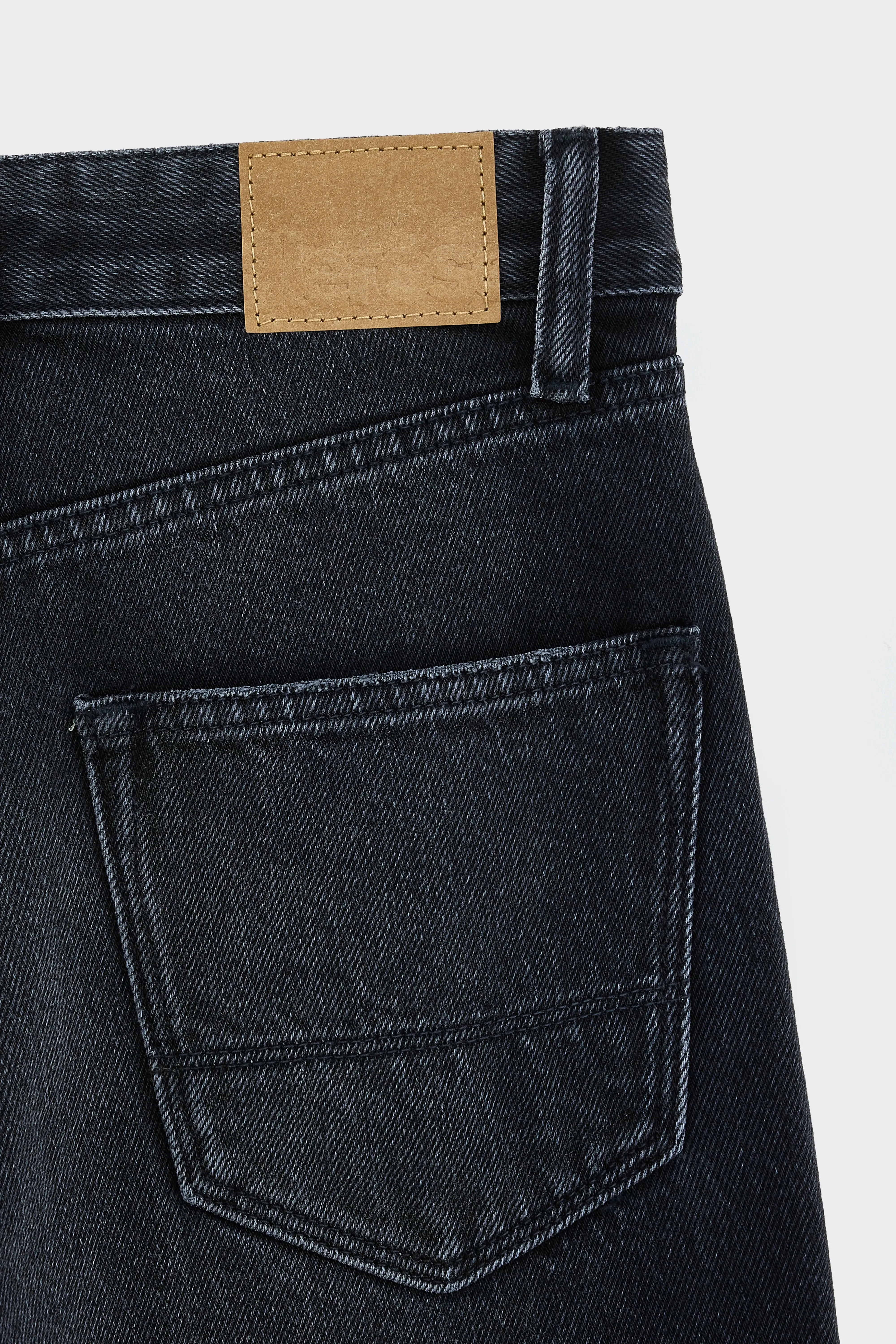 Peters wide jeans (252 / B / USED BLACK) sold by Bellerose product image thumbnail 5