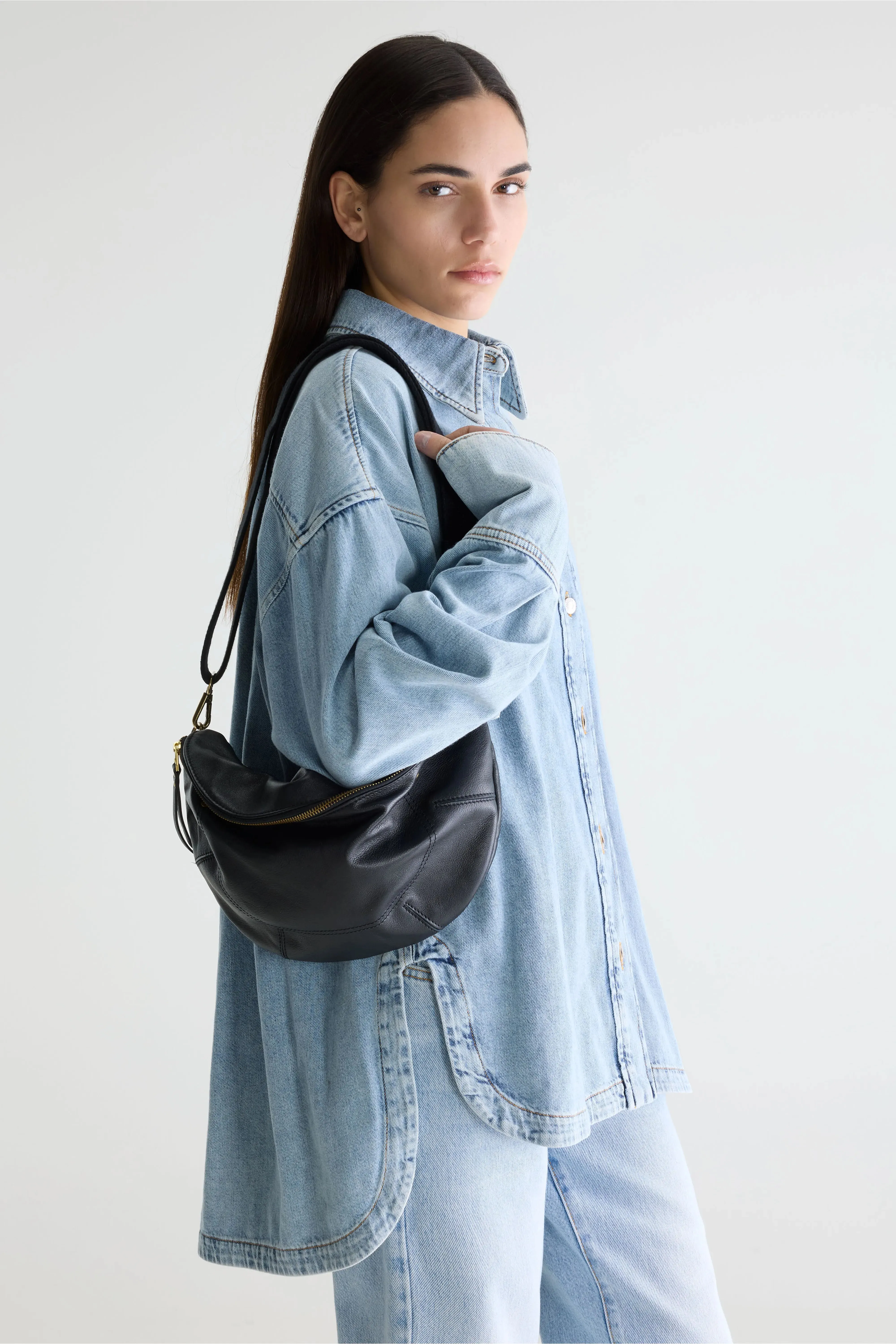 Souply sling bag (252 / W / BLACK) sold by Bellerose product image thumbnail 3