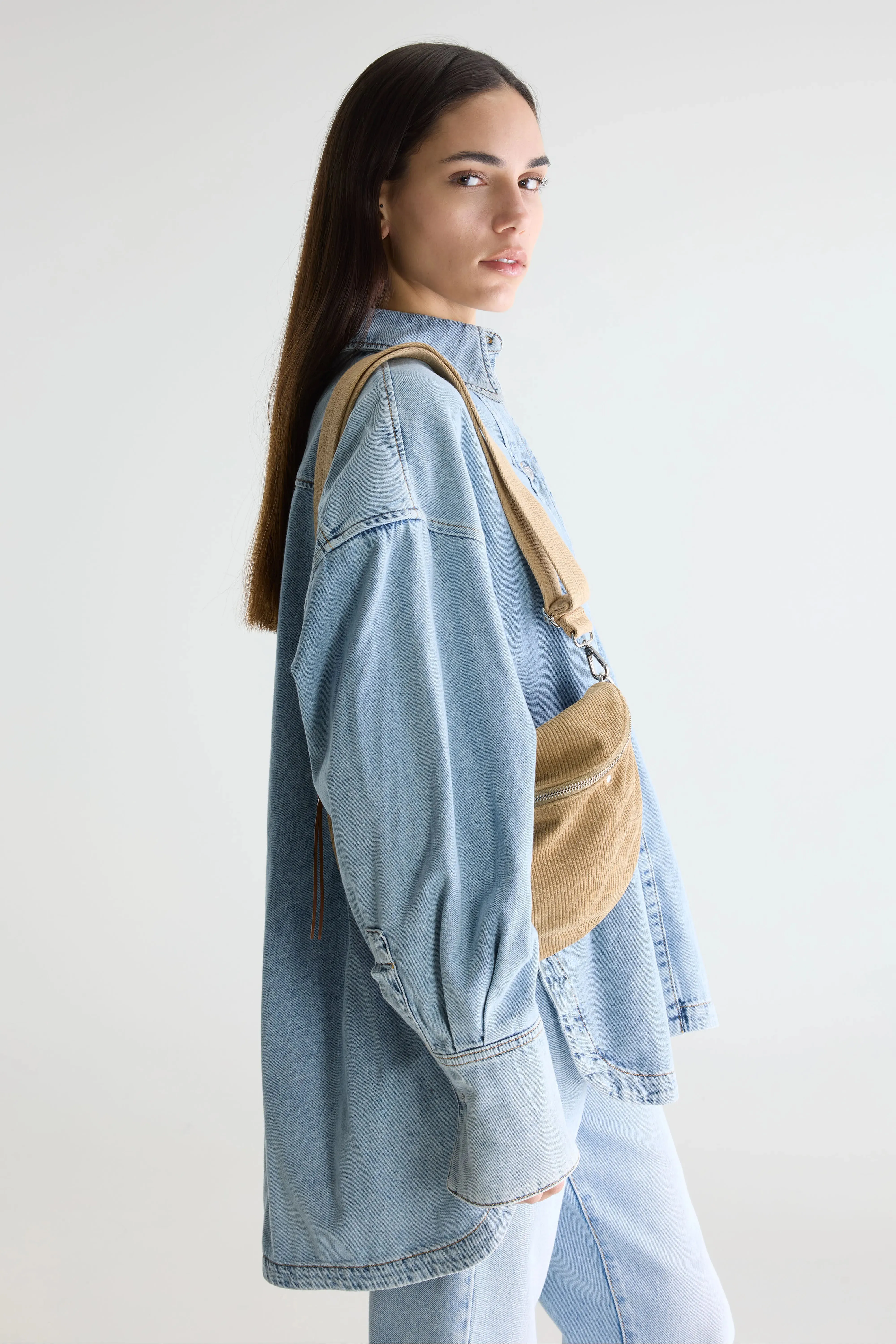 Souply sling bag (252 / W / CHINO) sold by Bellerose product image thumbnail 3