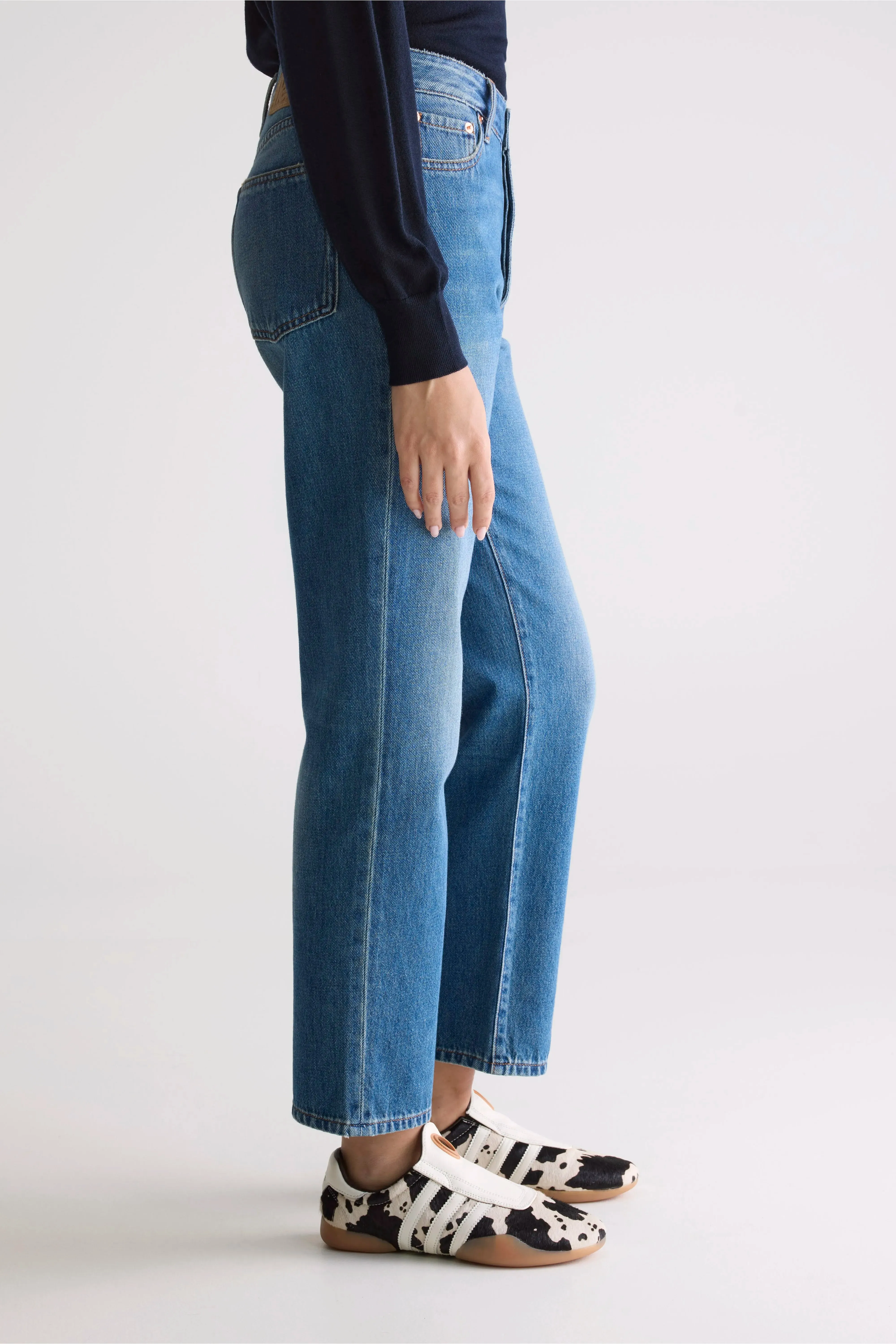 Denim N. 34 regular jeans (252 / W / USED MD BLUE) sold by Bellerose product image thumbnail 5